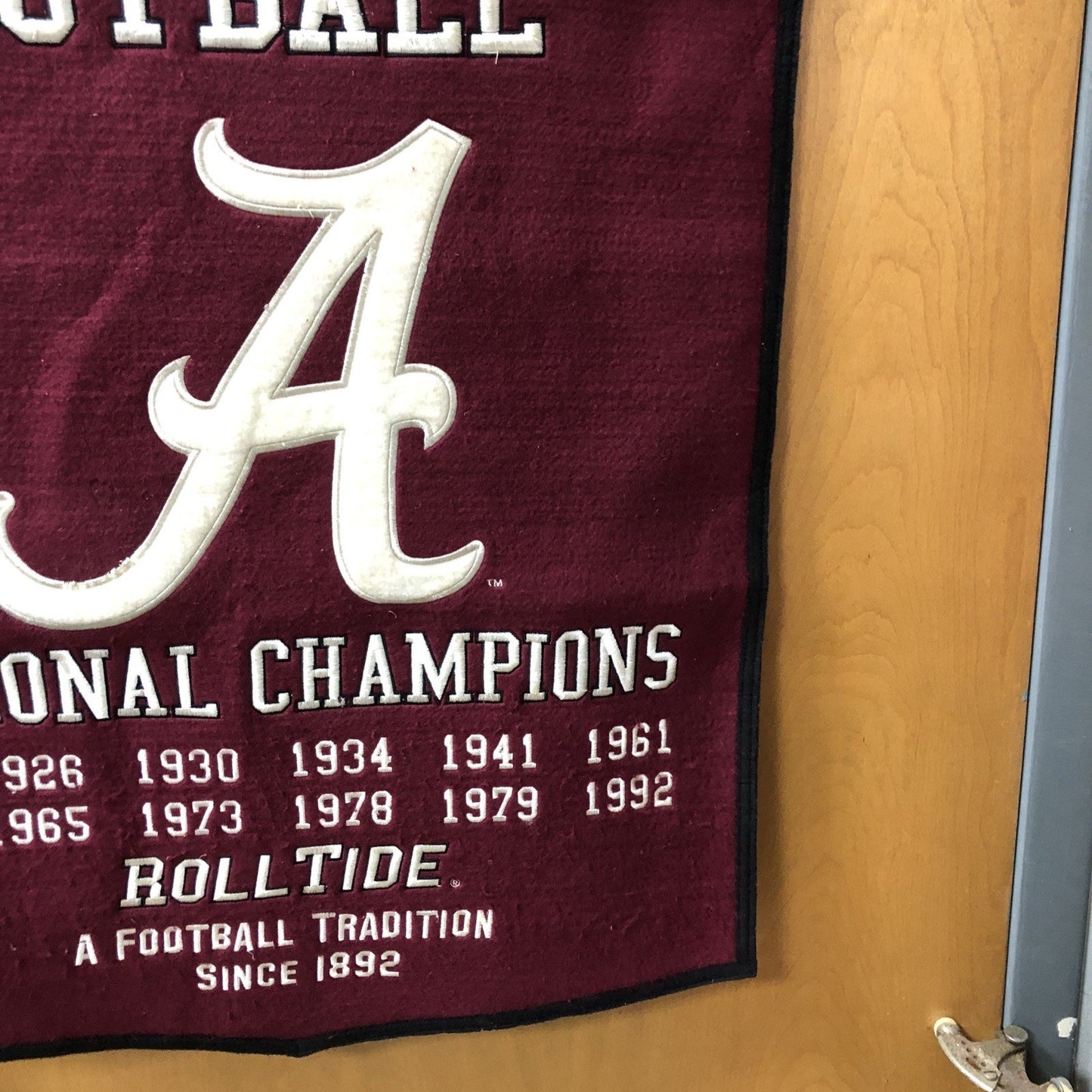 VINTAGE University Of Alabama Football National Champions Wool Banner 36”x23”