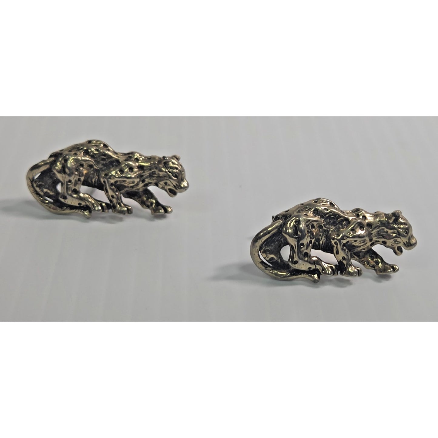Vintage Signed SWANK Goldtone Leopard Cufflinks 1.5"W High-Relief Artisan Design