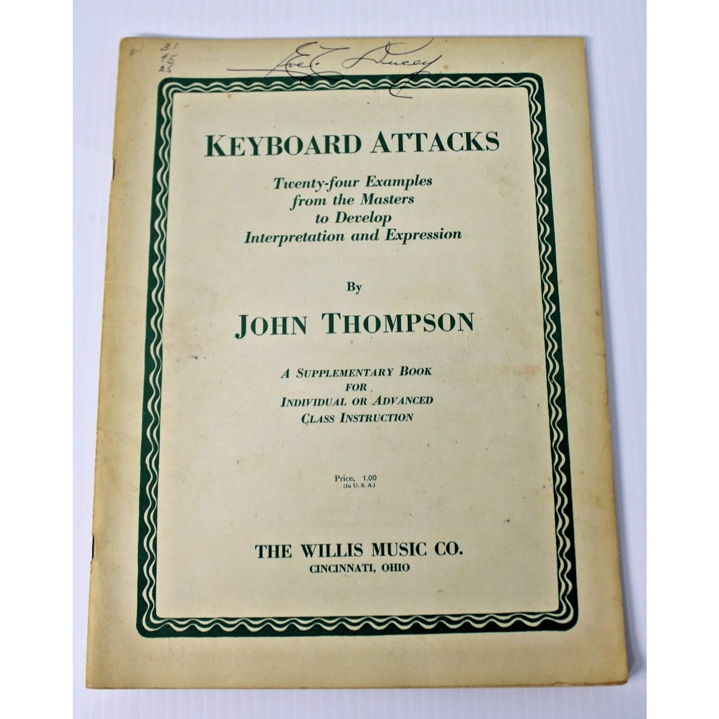 Vintage Piano Performance Instruction Book: Keyboard Attacks By John Thompson