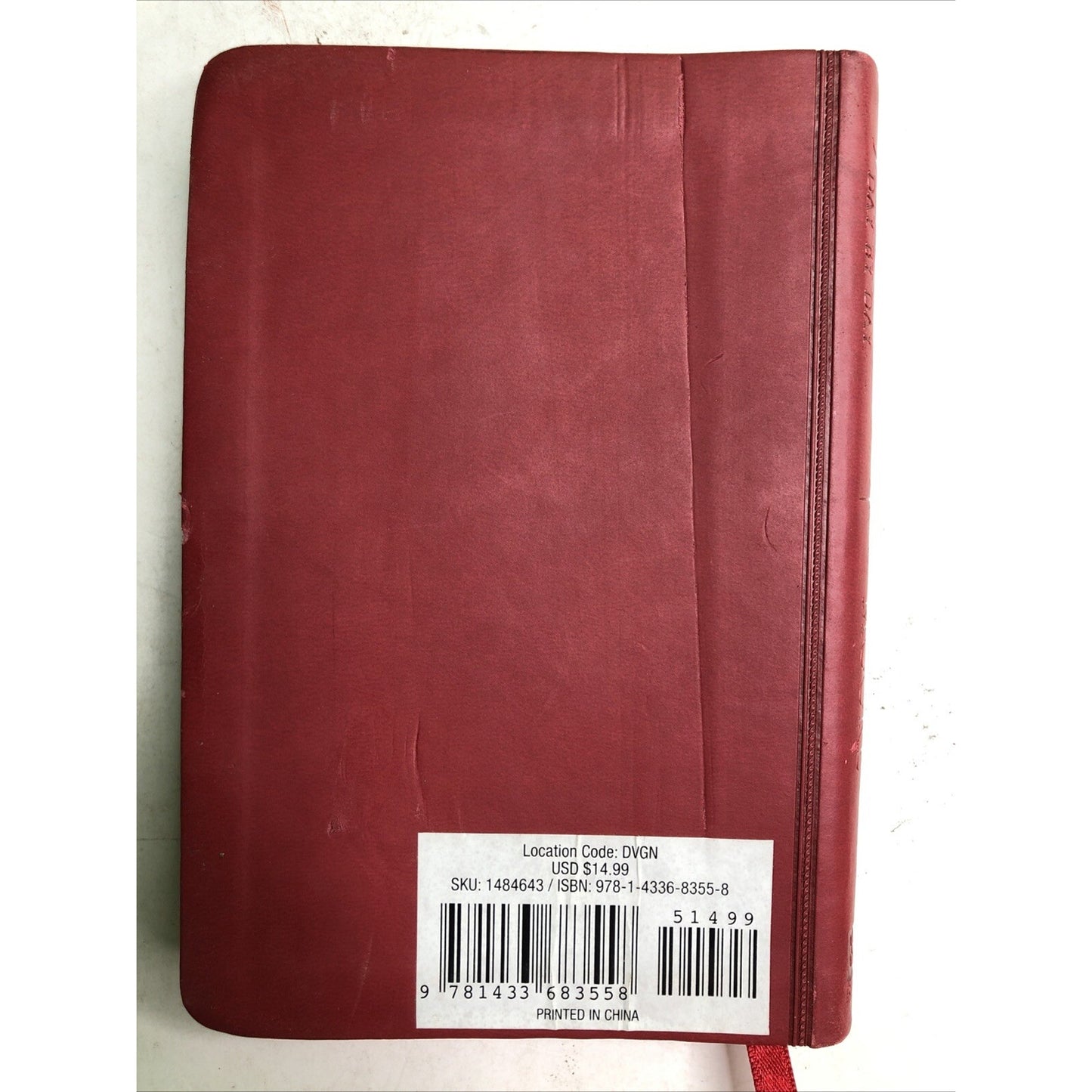Jesus Day by Day - Beth Moore - 2013 Red Leather Bound Devotional 6.25 x 4.25