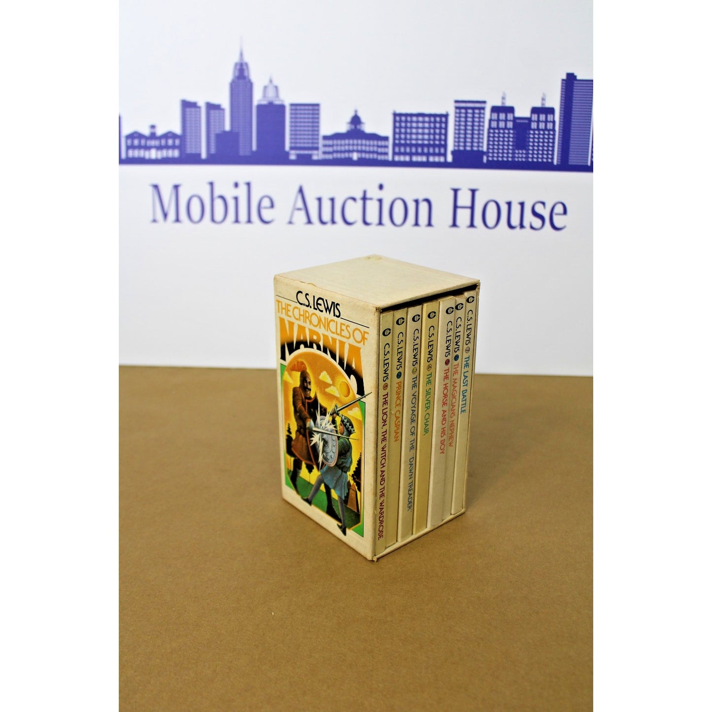 Vintage Chronicles of Narnia Box Set, 7 books by C.S.Lewis, Art by Roger Hane
