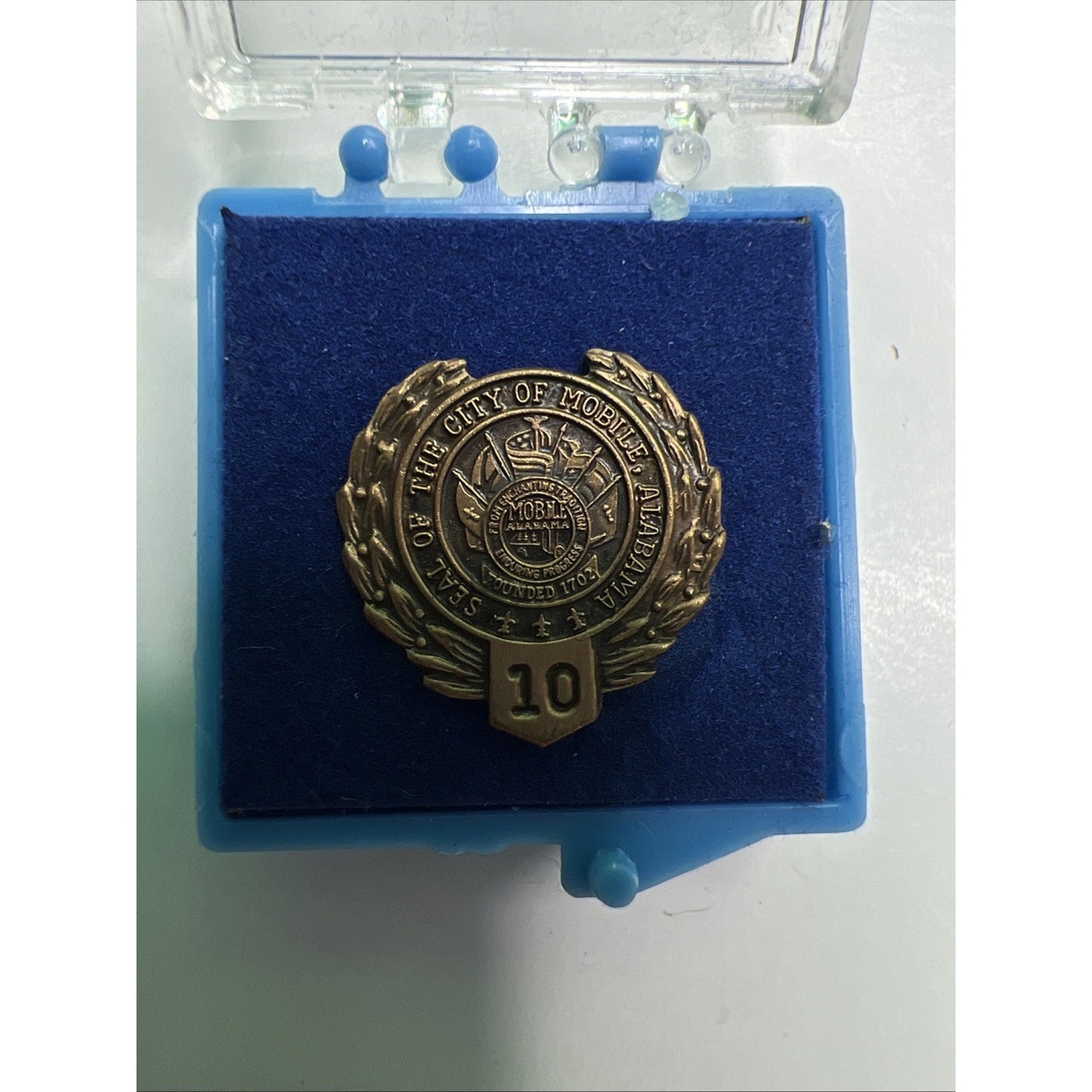 Vintage Seal Of The City Of Mobile Alabama 10 Year Service Clutch Pin Boxed