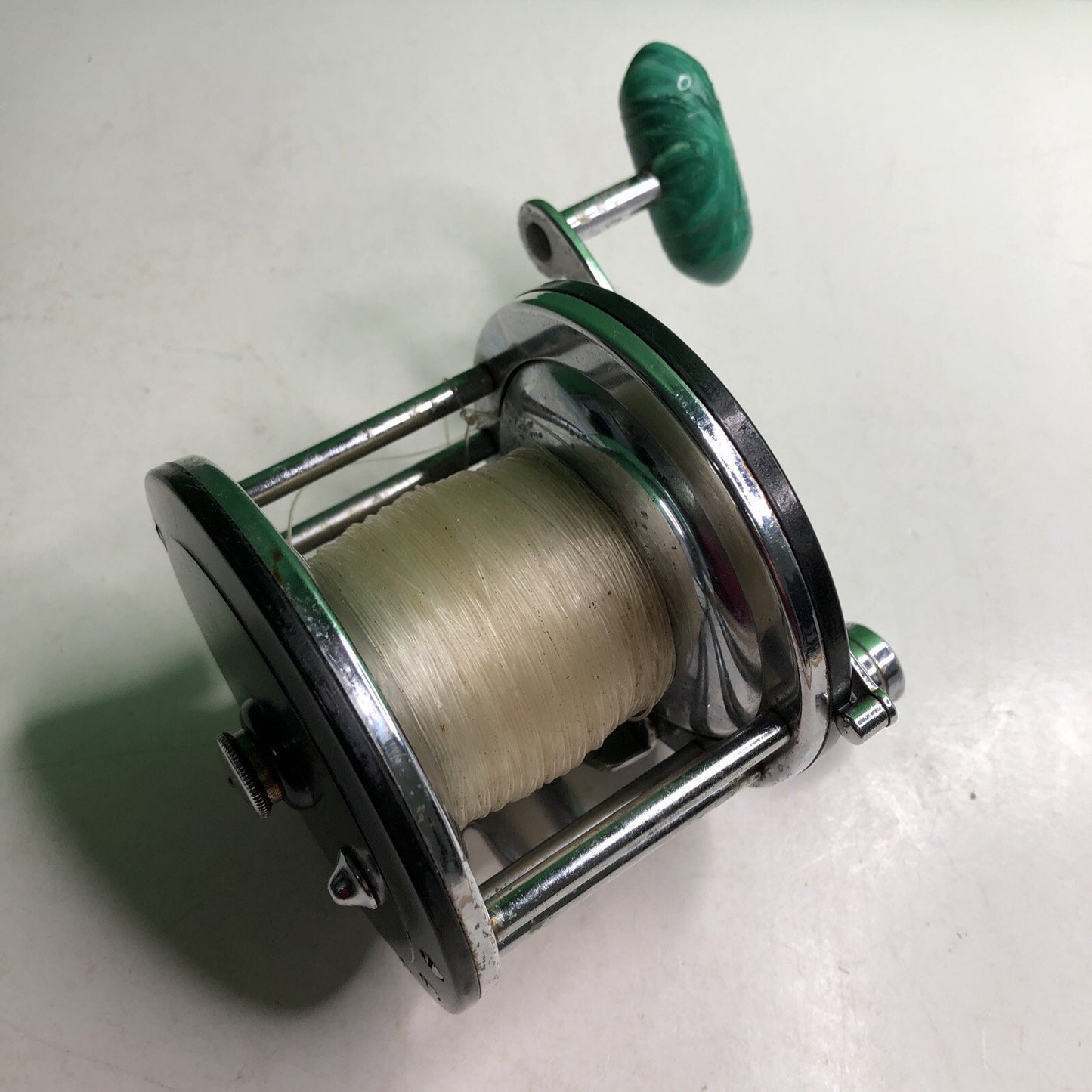 RARE Vintage Penn Long Beach 66 Fishing Reel Great Condition Marbled Green Knob