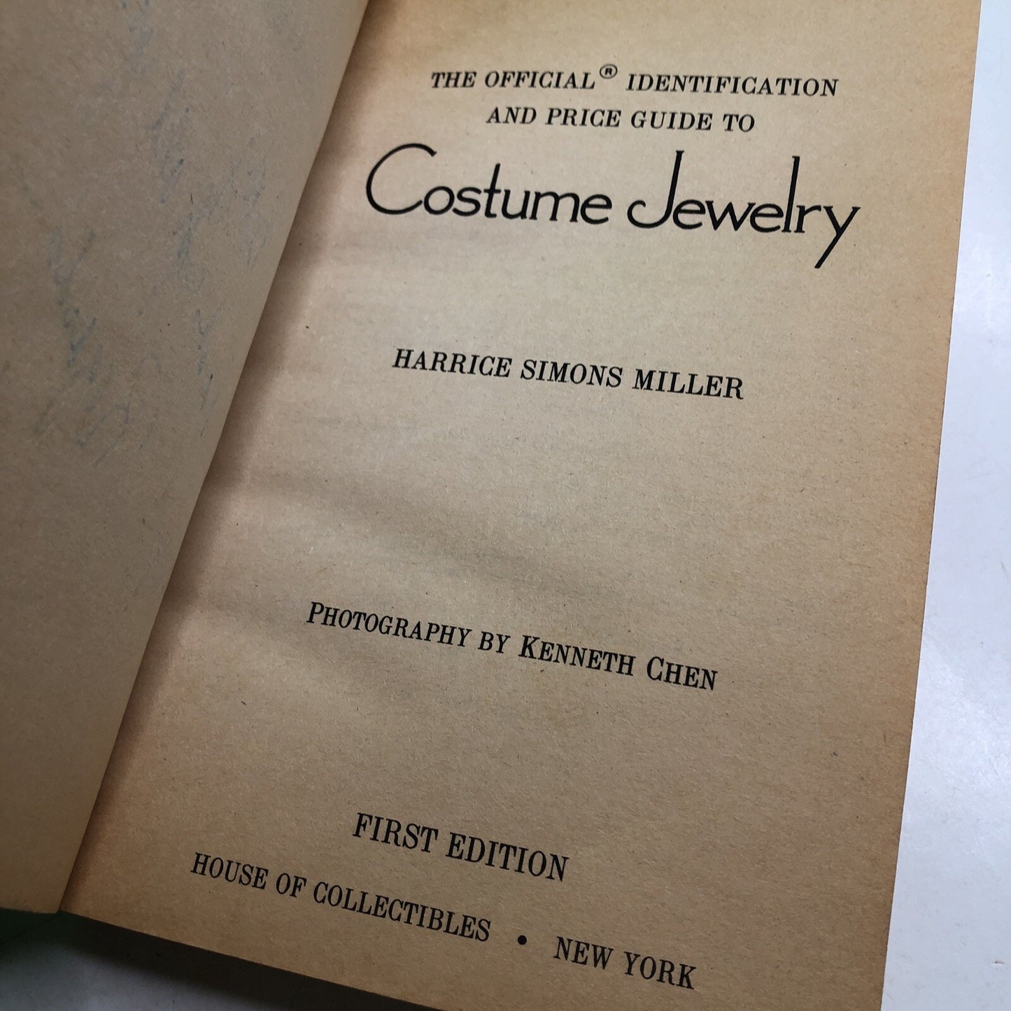 Official Identification and Price Guide to Costume Jewelry Harrice Simons Miller
