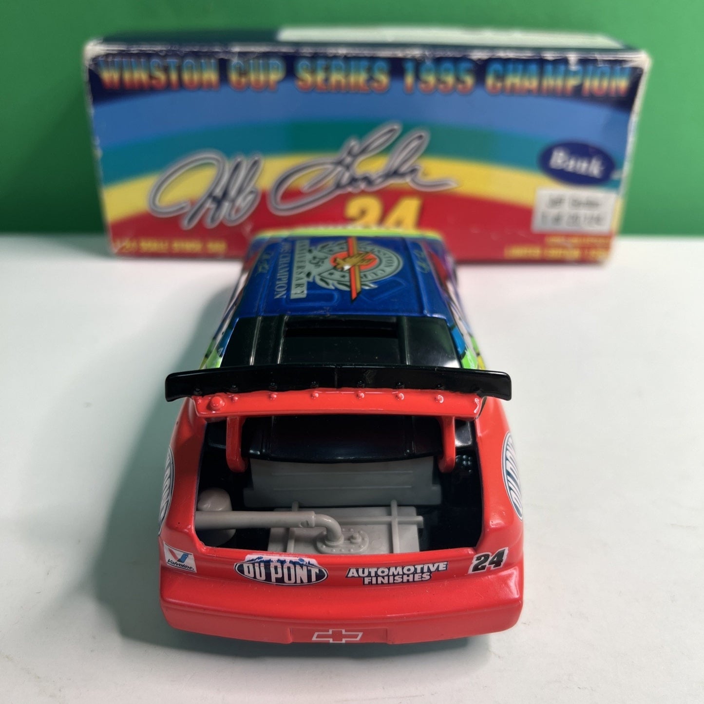 1995 Jeff Gordon Dupont Champion 1/20,124 Black Window Bank NASCAR Diecast