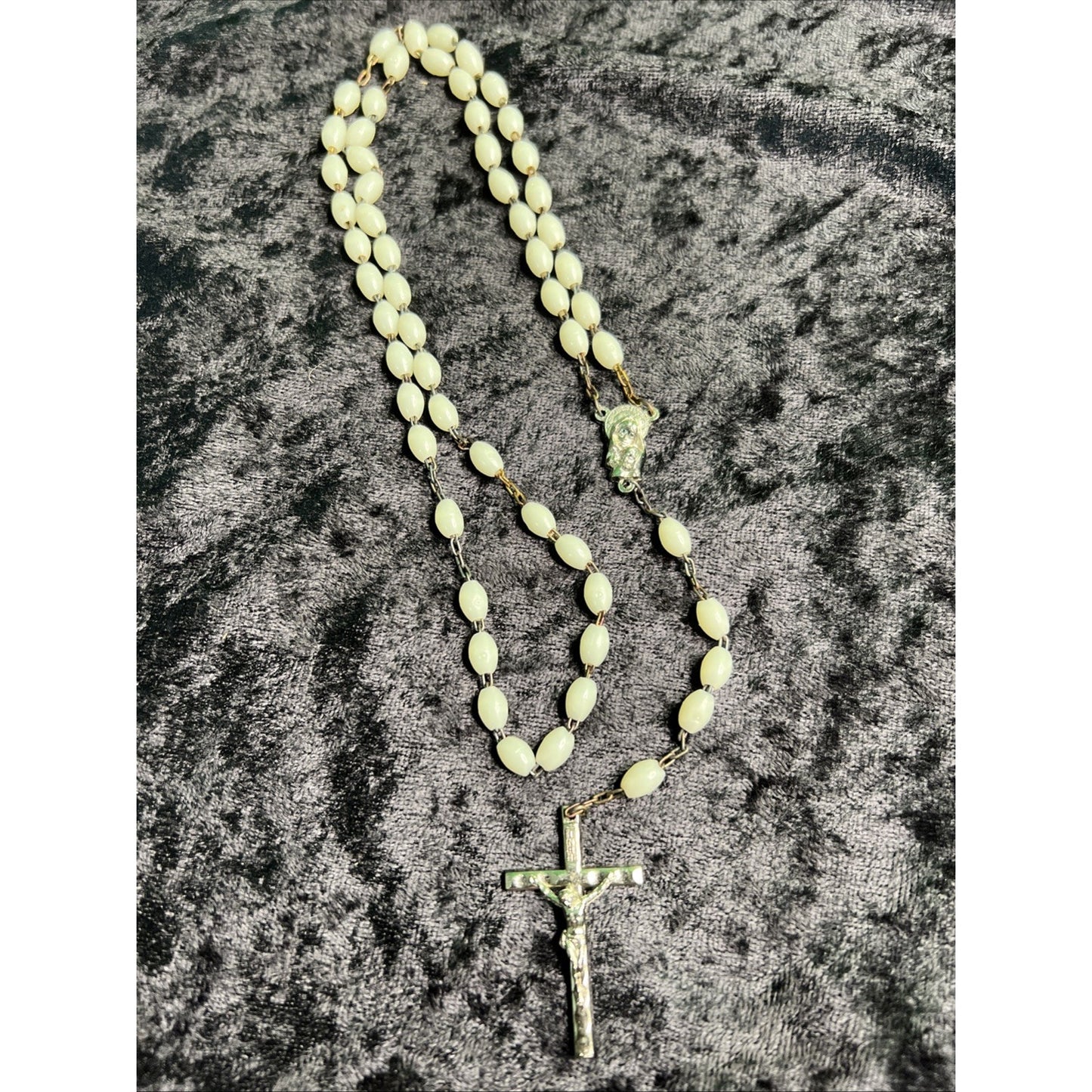 VINTAGE CATHOLIC THE LAST ROSARY MOONGLOW BEADS FUNERAL CASKET WALL HANGING 36”