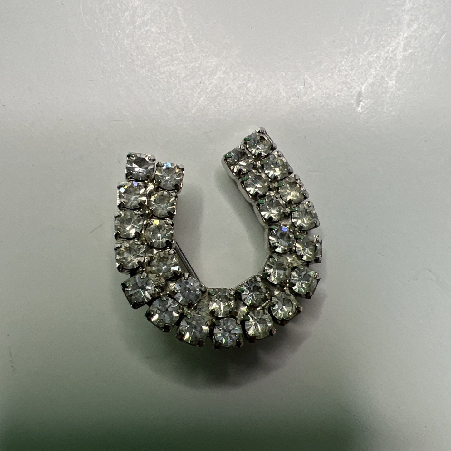Vintage Horeshoe Lapel Scarf Brooch Pin Rhinestones Costume Jewelry 1” Wide