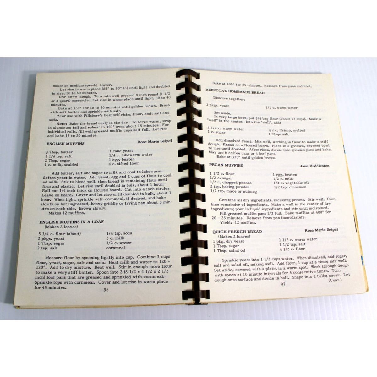 Vintage 1983 Christ's Church Favorite Recipes Cookbook, Shawnee Mission, Kansas