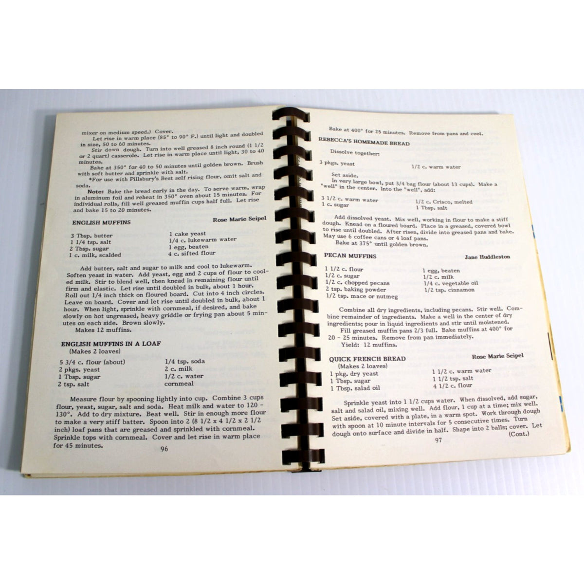 Vintage 1983 Christ's Church Favorite Recipes Cookbook, Shawnee Mission, Kansas