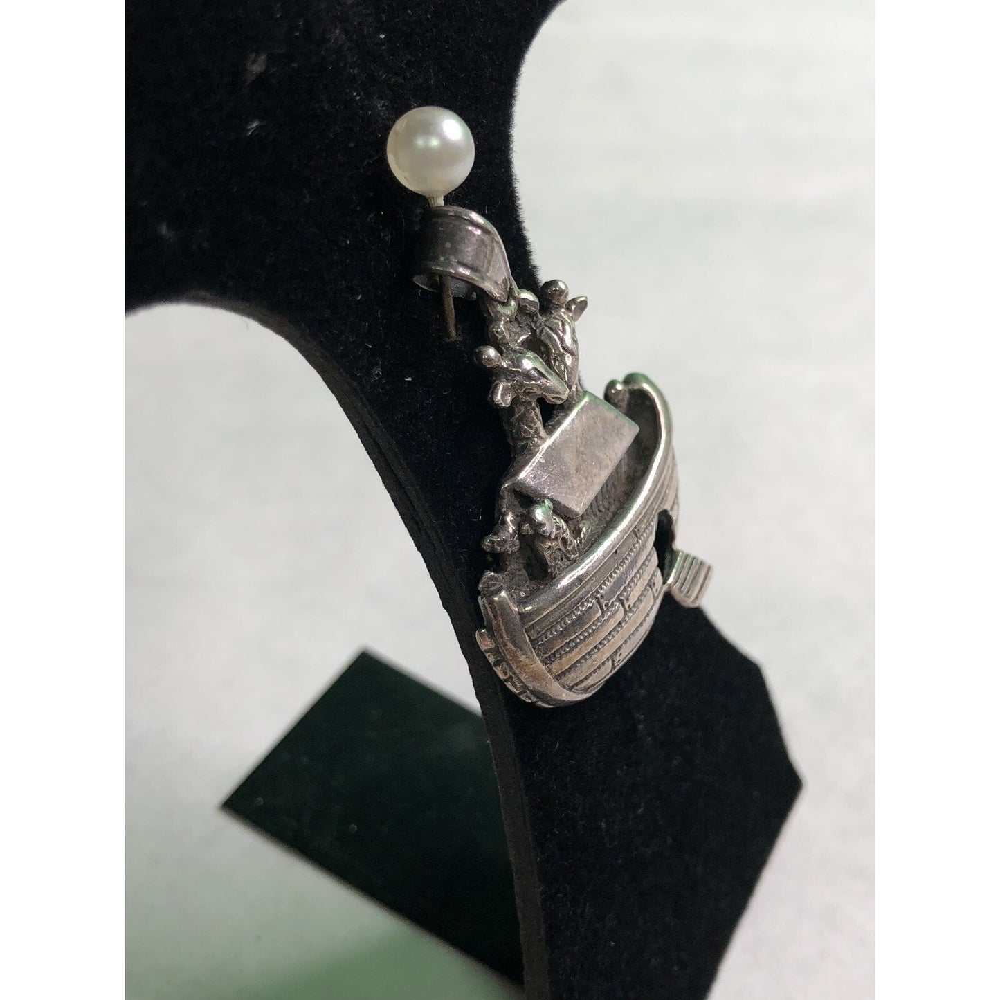925 Sterling Silver Vintage Animals Boat Noah's Ark Theme Pendant Giraffes