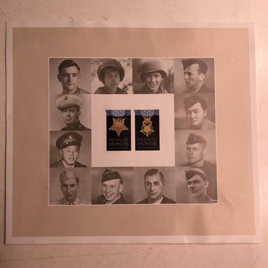 2013 US Forever 20 Stamp Folio World War II Medal of Honor Recipients Navy Army