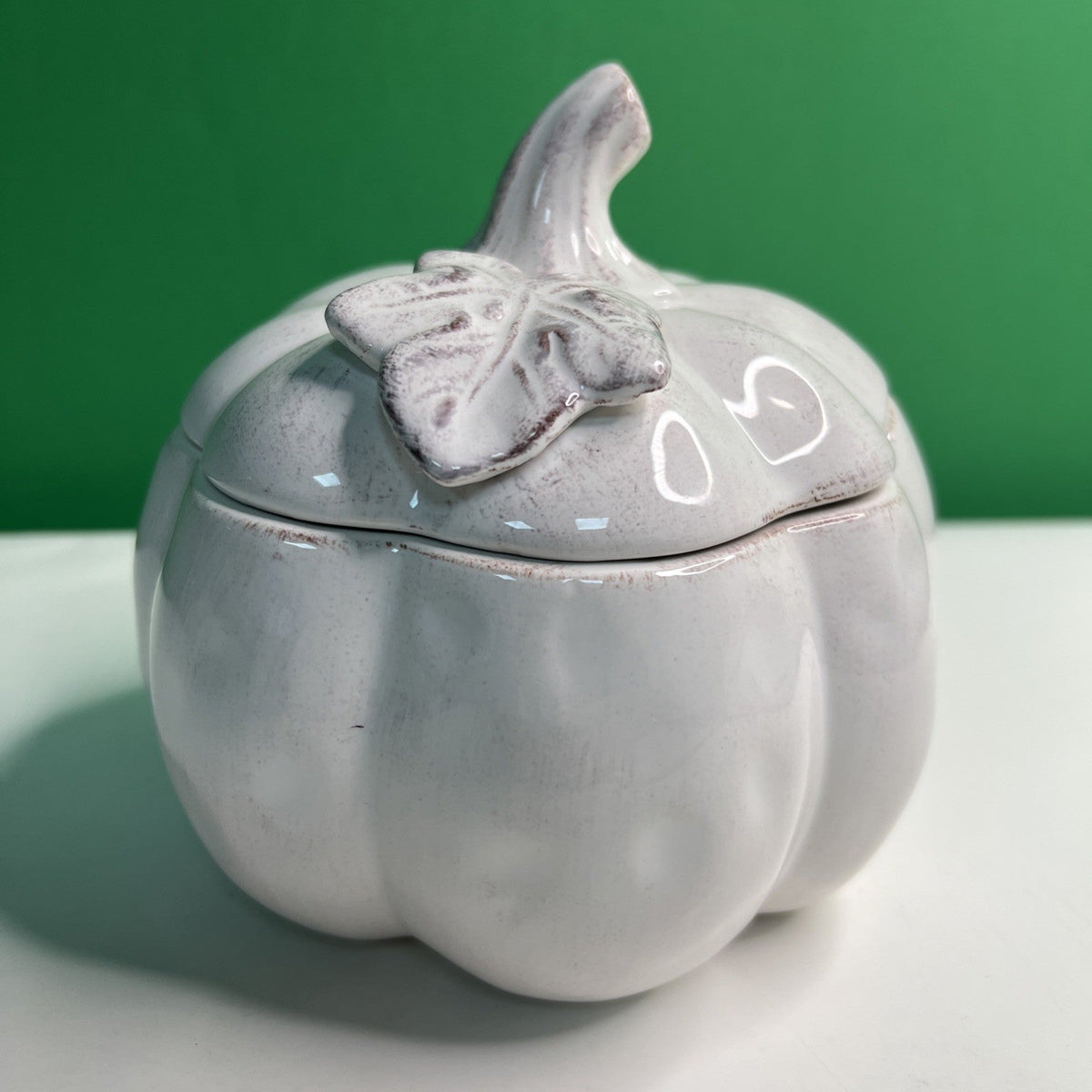 Pier 1 Hand Painted Dolomite Ceramic White Pumpkin Candy Dish W/Lid Distressed