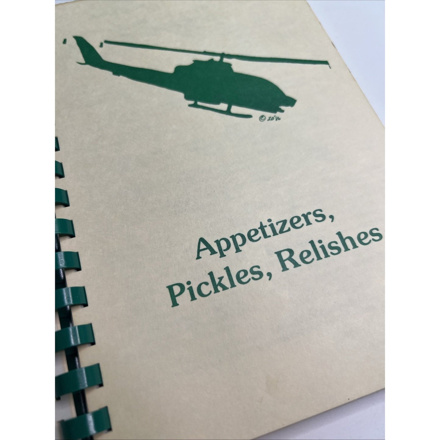 Officers' Wives Club Cookbook WINGS AND WHISKS Recipes Ft. Rucker Alabama 1988