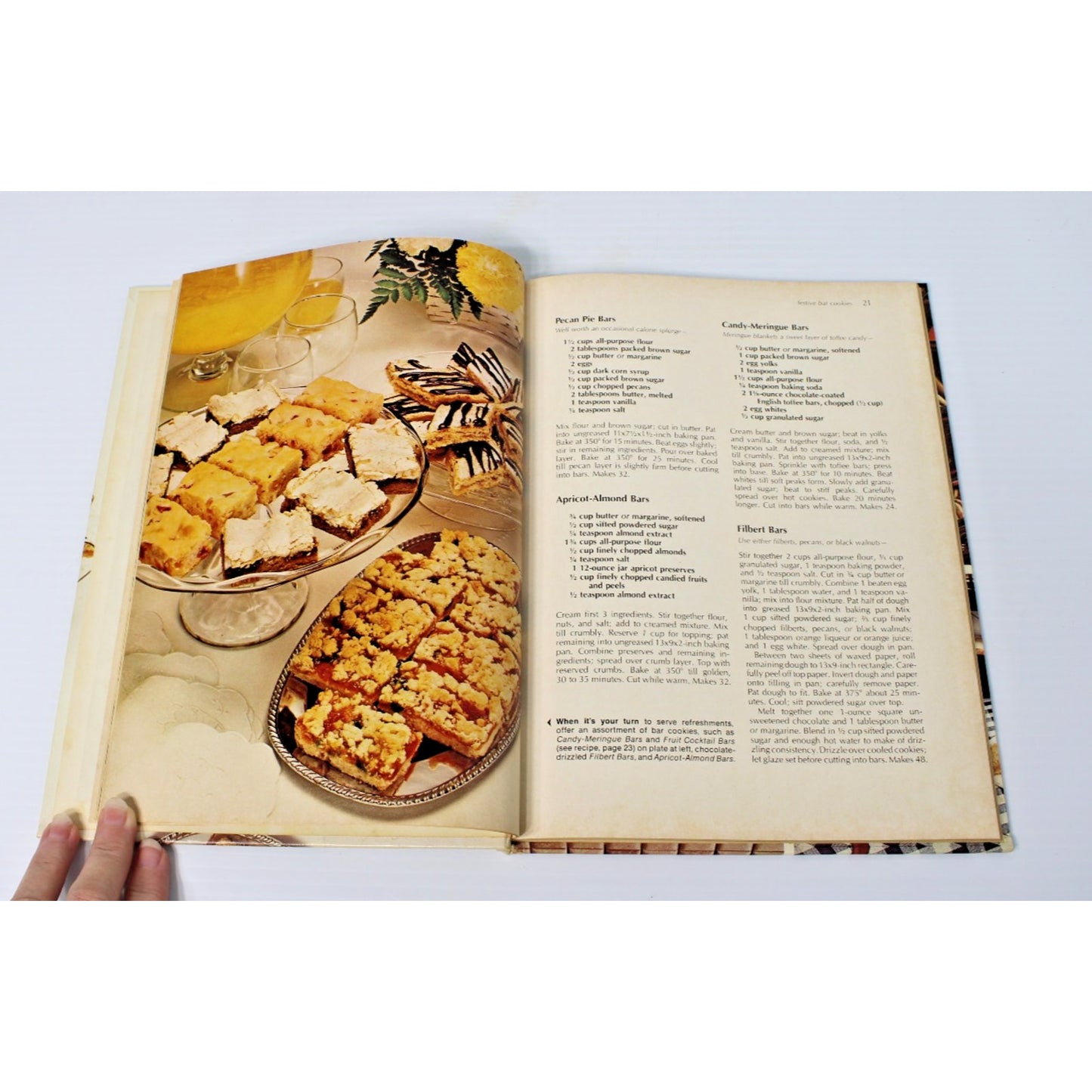 Vintage 1970s Better Homes & Gardens Homeade Cookies Cookbook- 200+ Recipes
