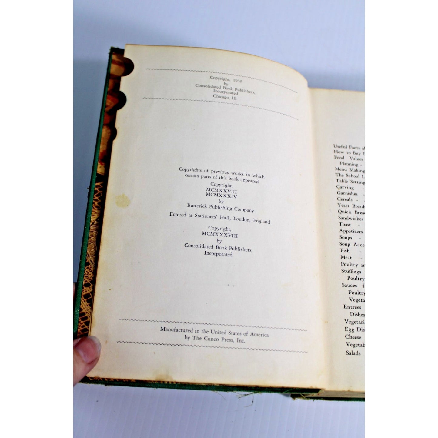 Vintage 1939 The American Woman's Cook Book Hardcover Thumb Indexed