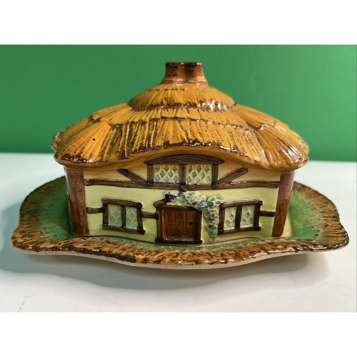 J Shaw & Sons Burlington Ware England "Devon Cobb" Cottage Butter Dish w/Lid