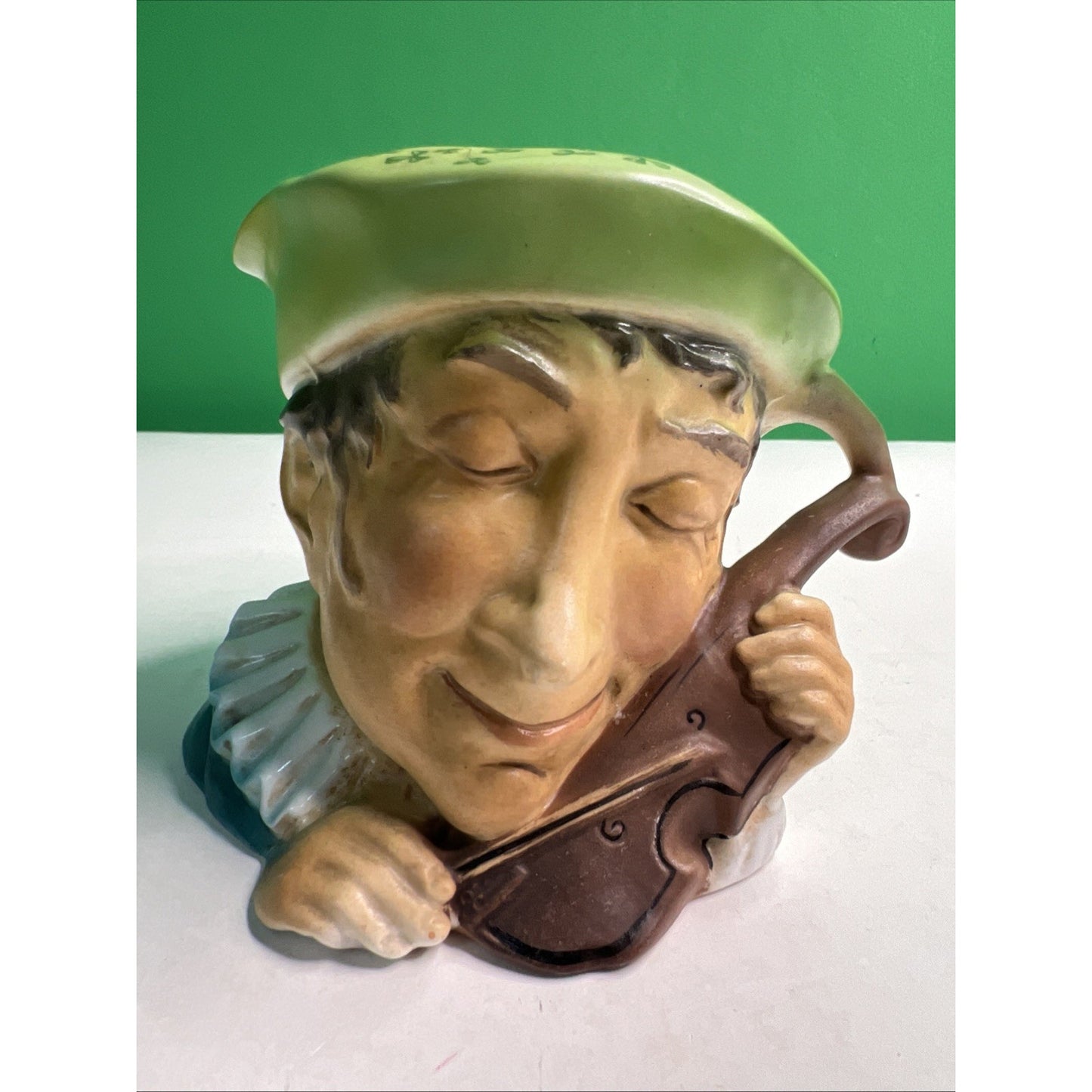 Royal Tara Fine Bone China Toby Jug Handpainted Signed 1992 Blind Fiddler Dooney