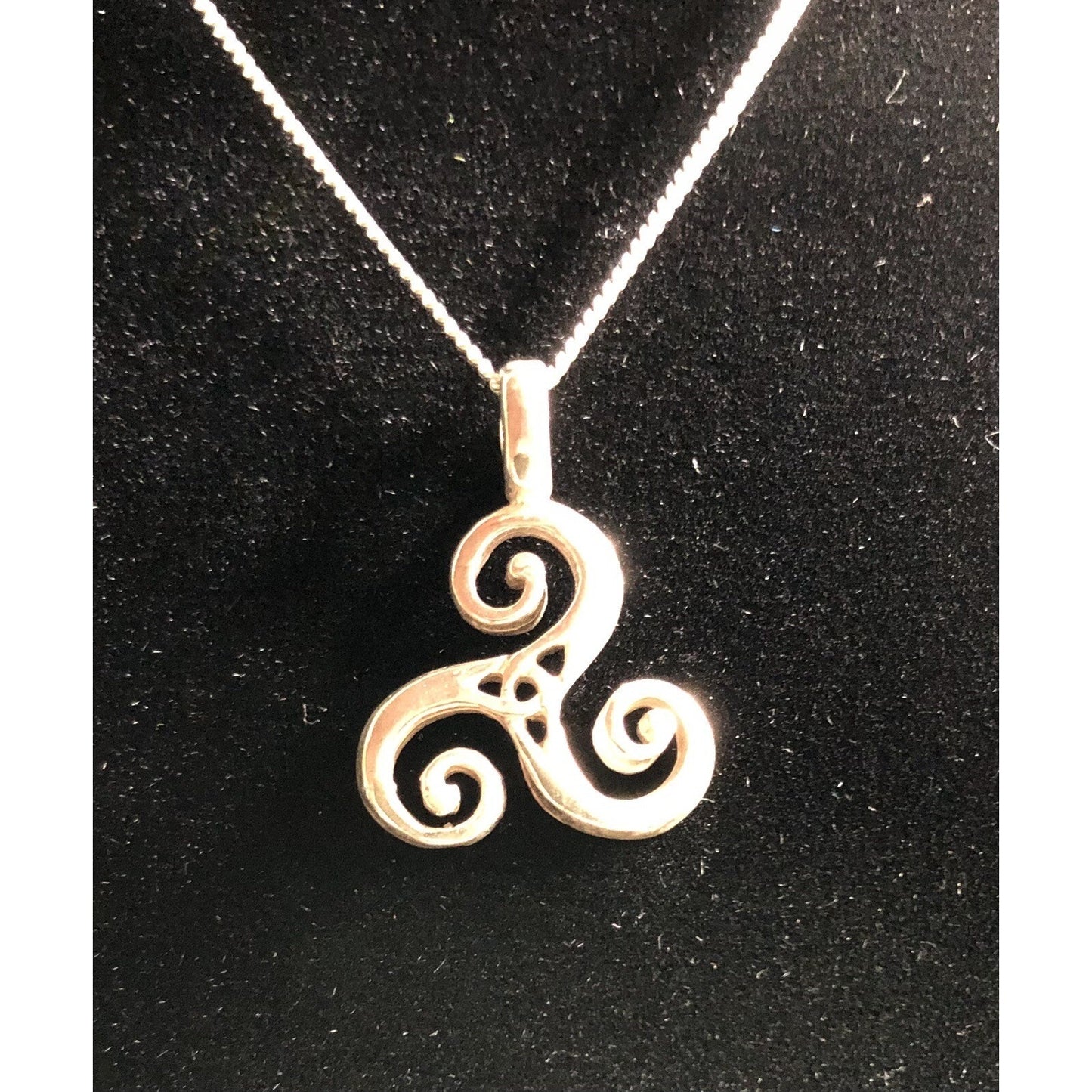 Vintage Sterling Silver Celtic TRISKELION Charm 18" Necklace Pendant Earring Set
