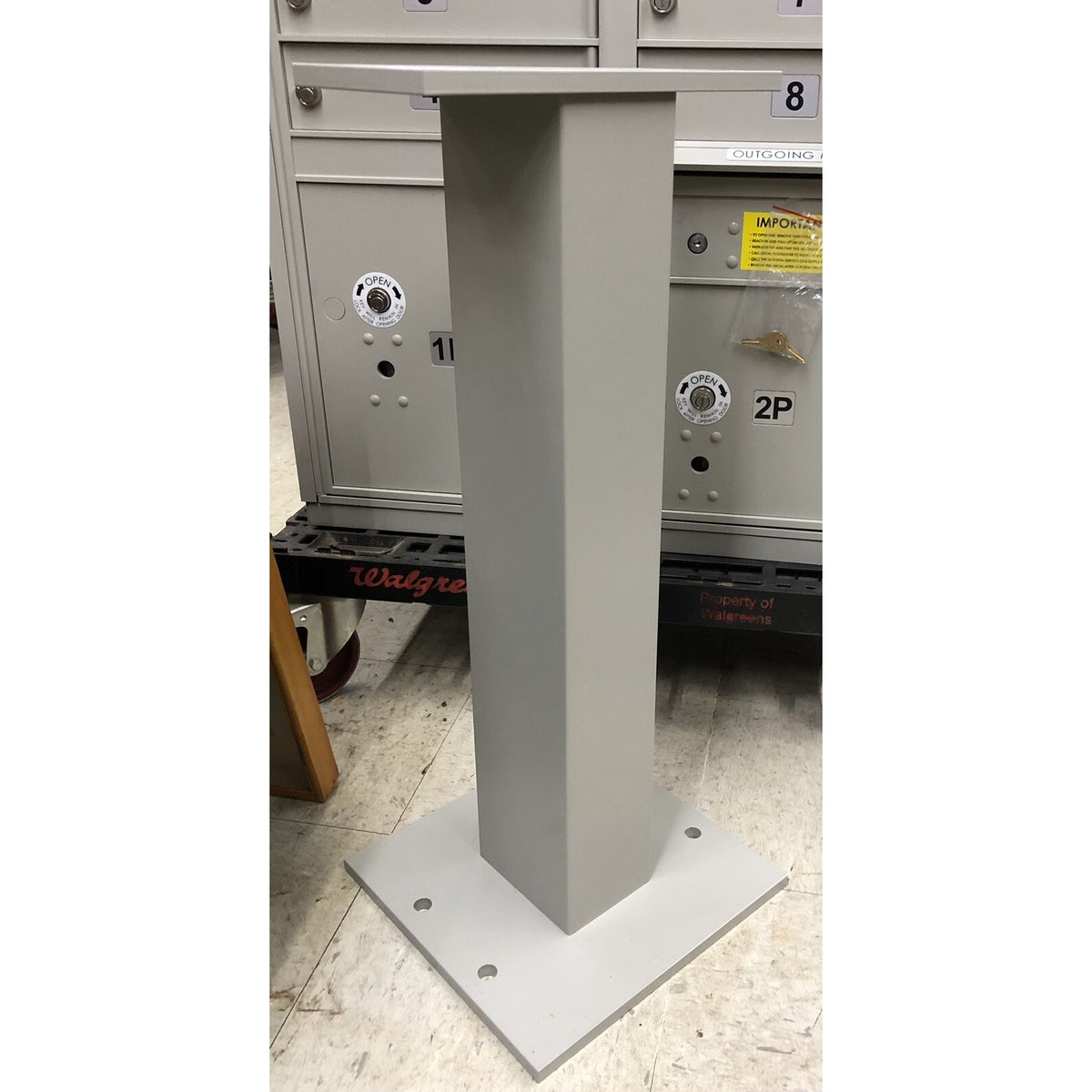 Salsbury Industries Mailbox 8 Slots Private Access Outgoing With Stand