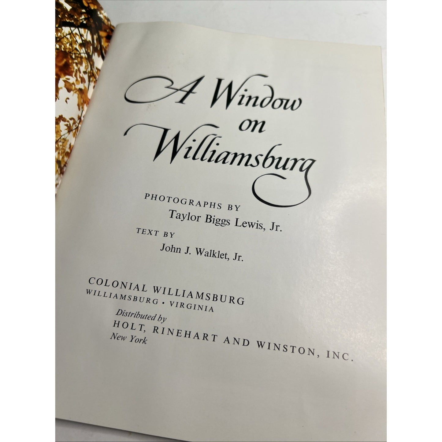 A Window on Williamsburg 1966 Soft Cover Booklet Colonial Williamsburg Virginia