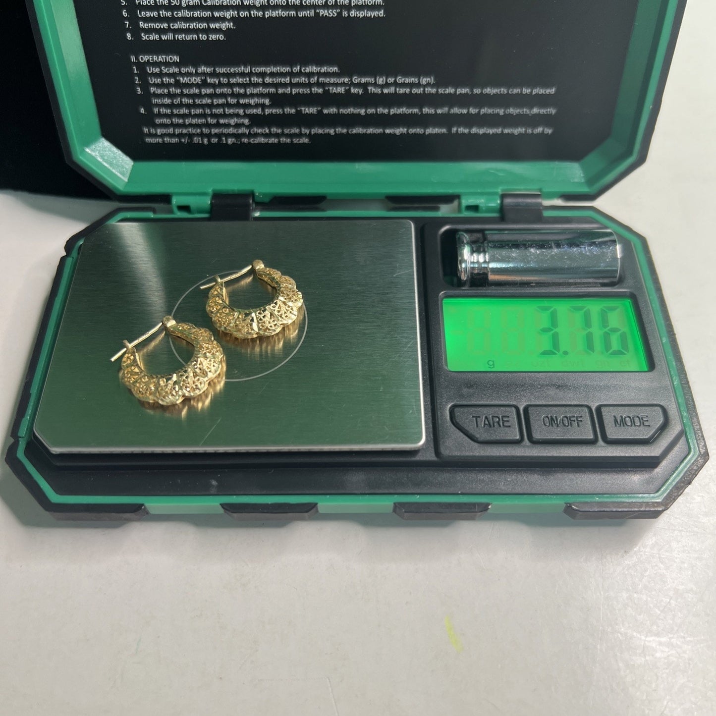 14K Gold Hoop Etched Pierced Lace Earrings - French Lock Hinged Closure