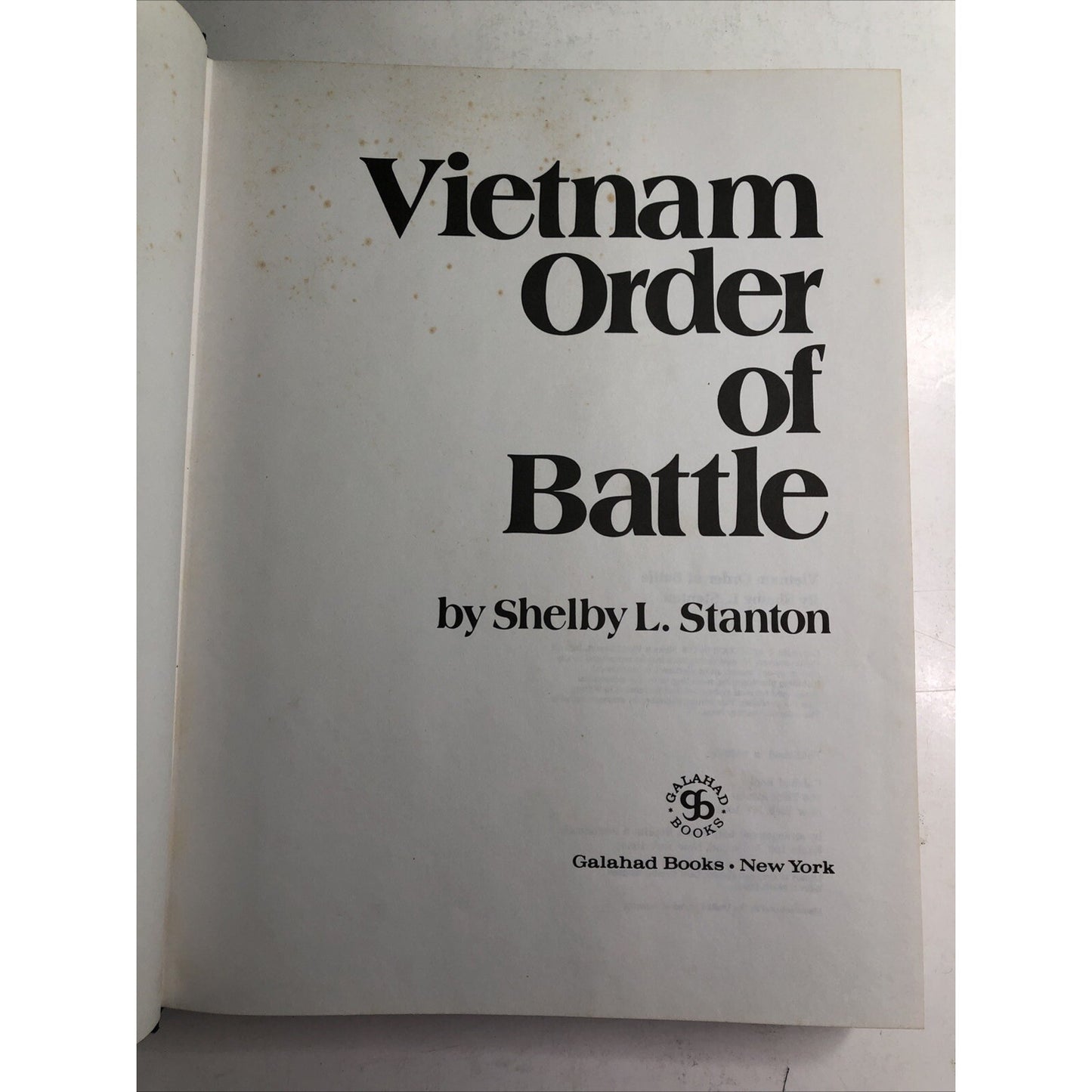 Vietnam Order of Battle by Shelby L. Stanton 1986 HB/DJ