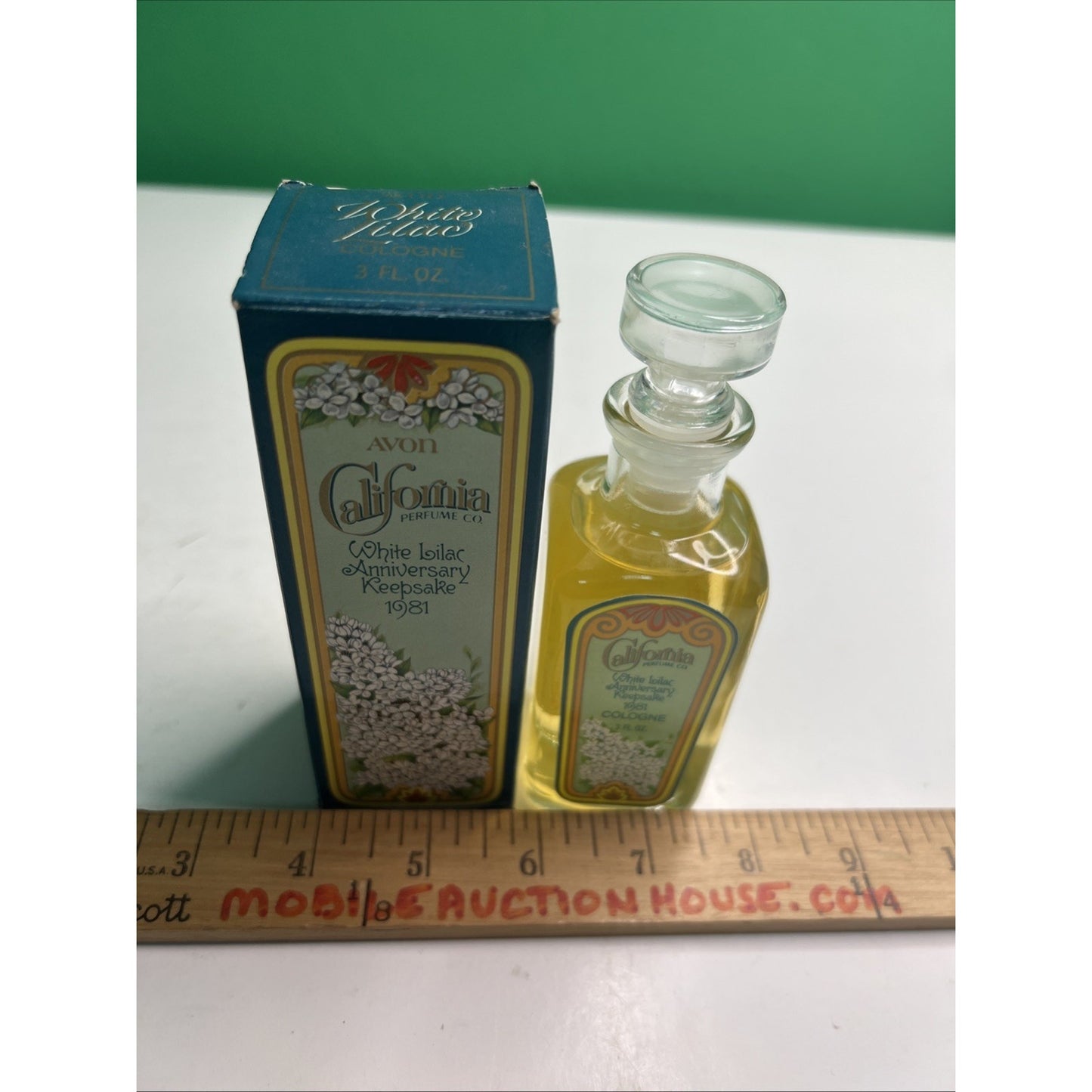 Vintage Avon NOS California Perfume Co White Lilac Anniversary Keepsake 1981 3oz