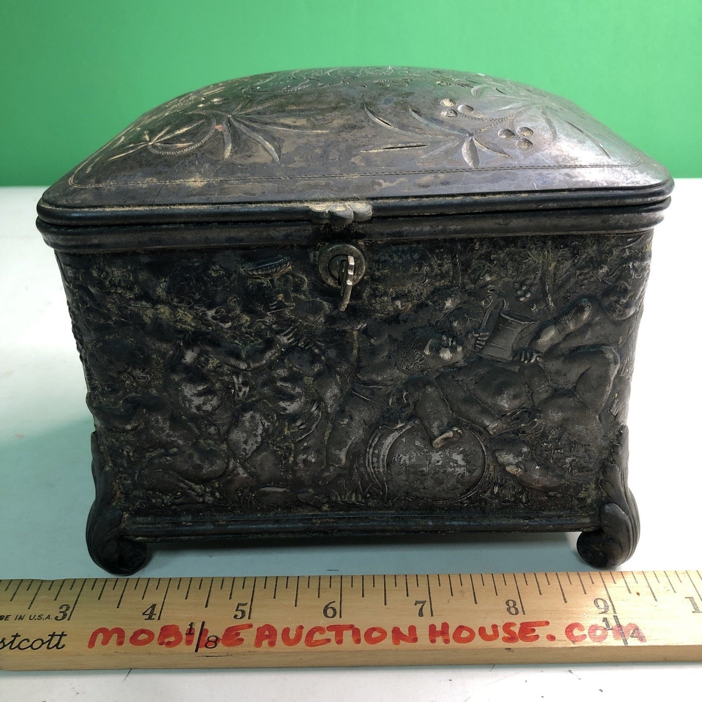 Antique Reed & Barton Silverplate Humidor #130 Cherubs With Key Monogrammed Top