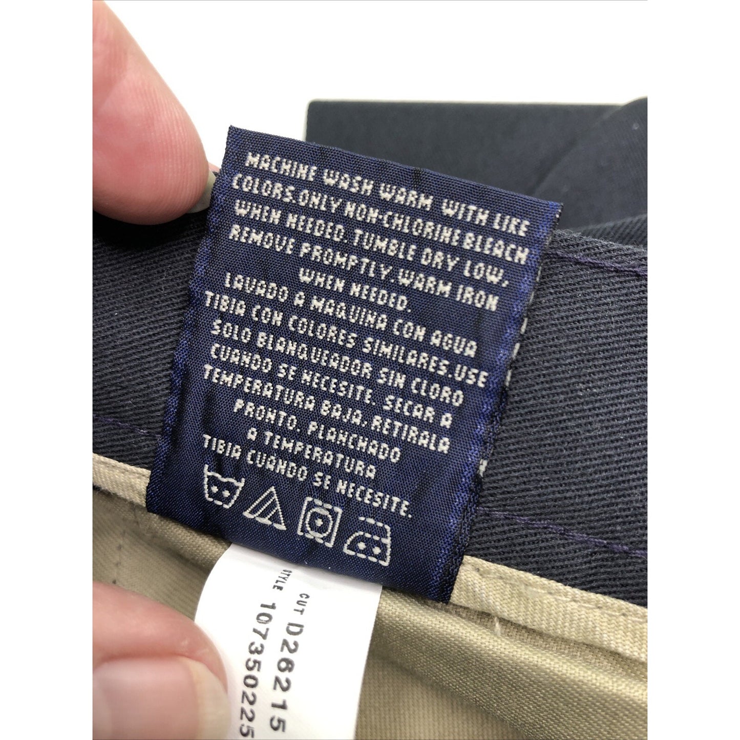 New With Tags FLYERS Pleated KHAKI Pants Mens Wrinkle Free Relaxed Fit 36 x 30