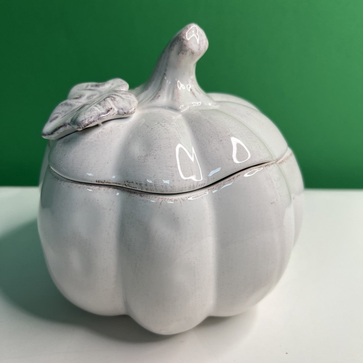 Pier 1 Hand Painted Dolomite Ceramic White Pumpkin Candy Dish W/Lid Distressed