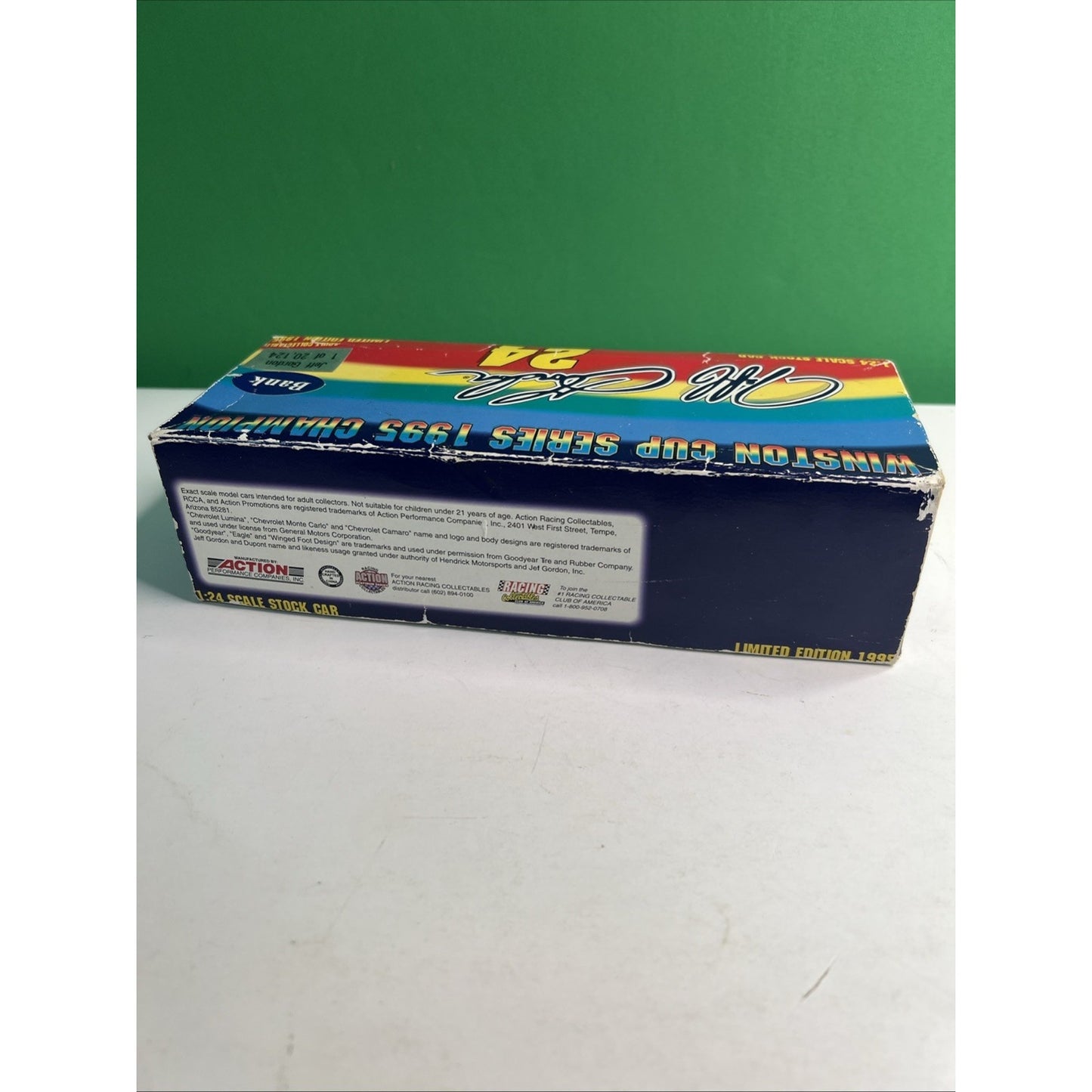 1995 Jeff Gordon Dupont Champion 1/20,124 Black Window Bank NASCAR Diecast