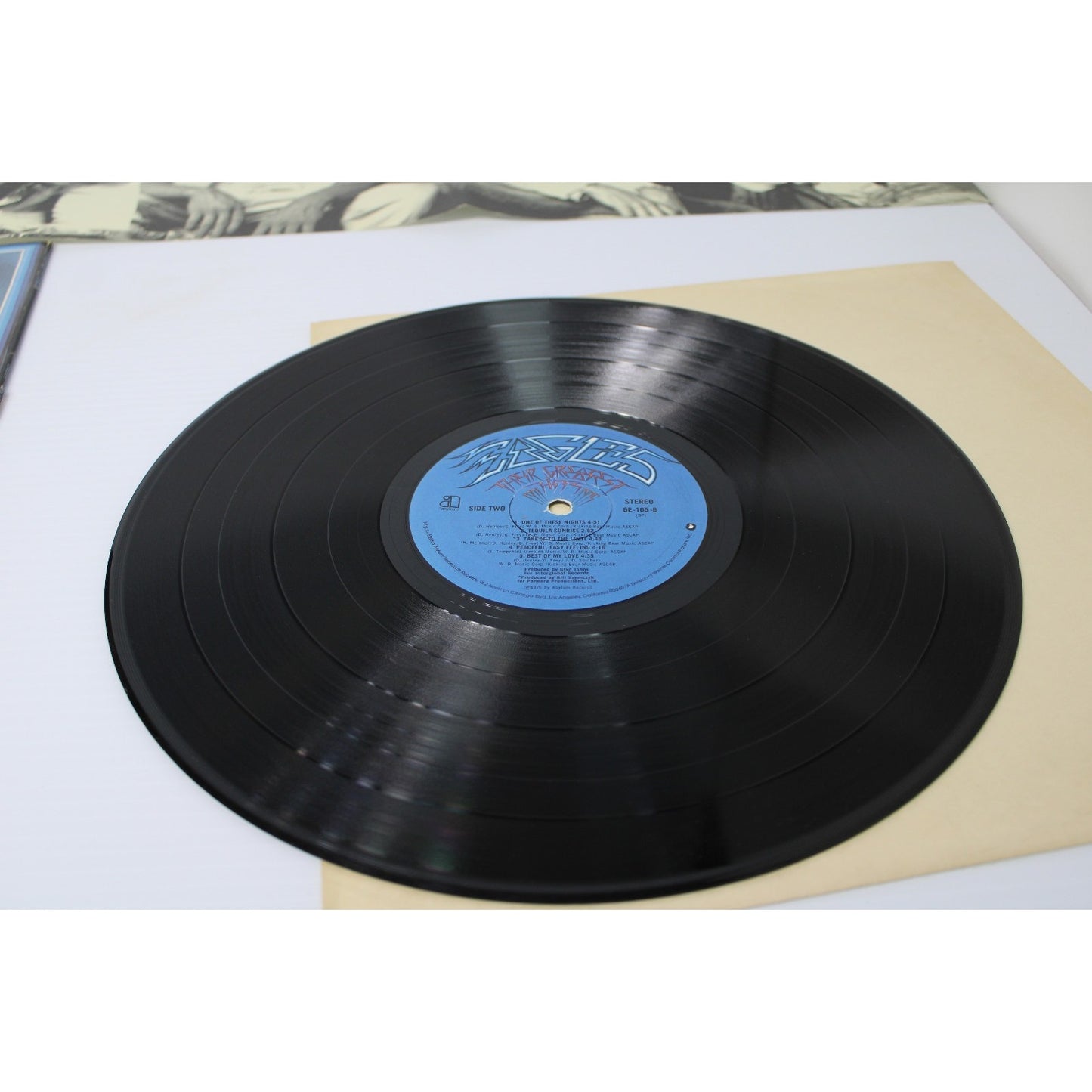 The Eagles- Their Greatest Hits 1971-1975 LP Asylum 6E-105 Embossed, Rare Poster