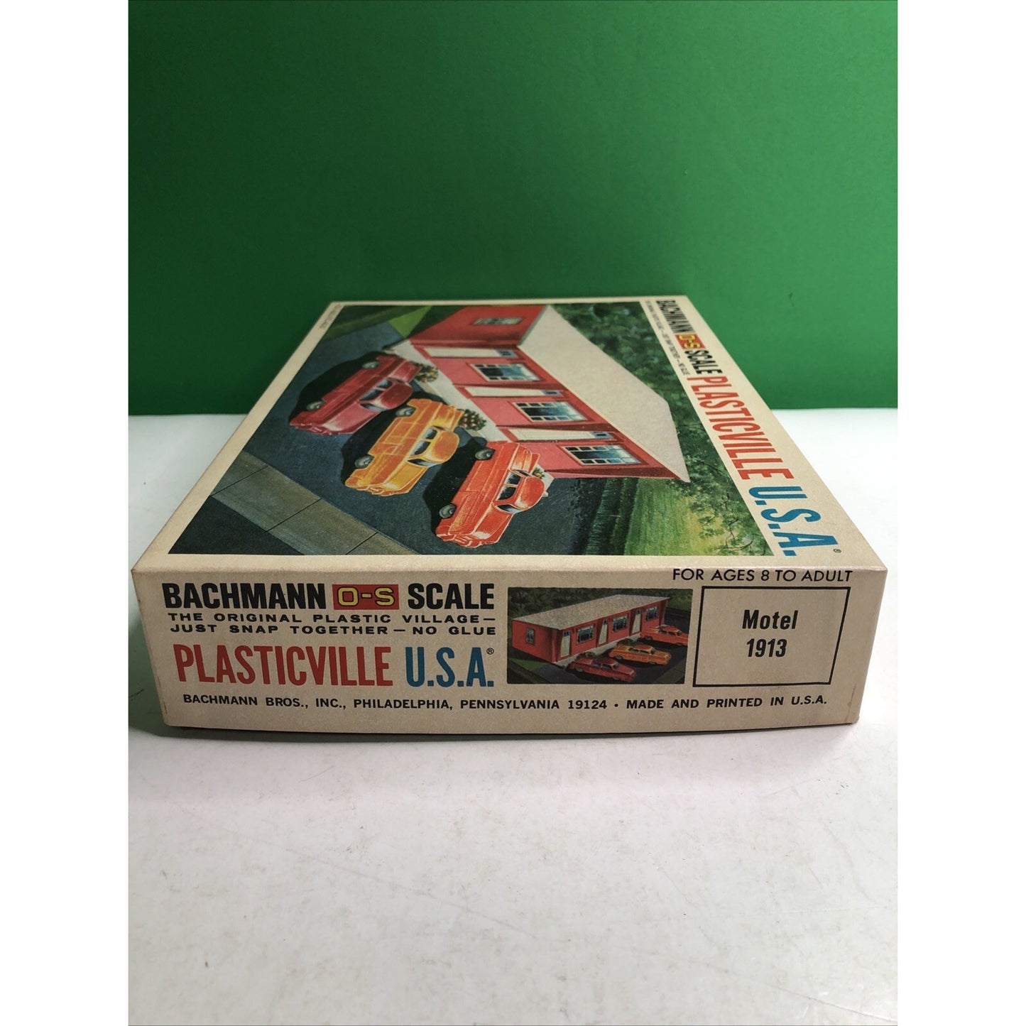 Bachmann Plasticville O/S Scale #1913 Motel Snap Fit Train Scenery Accessory