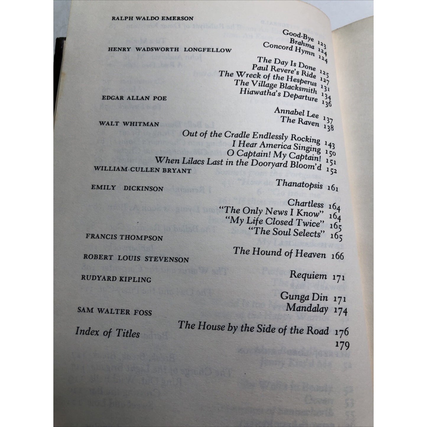 A Treasury of the World's Best Loved Poems Published by Avenel Hardcover