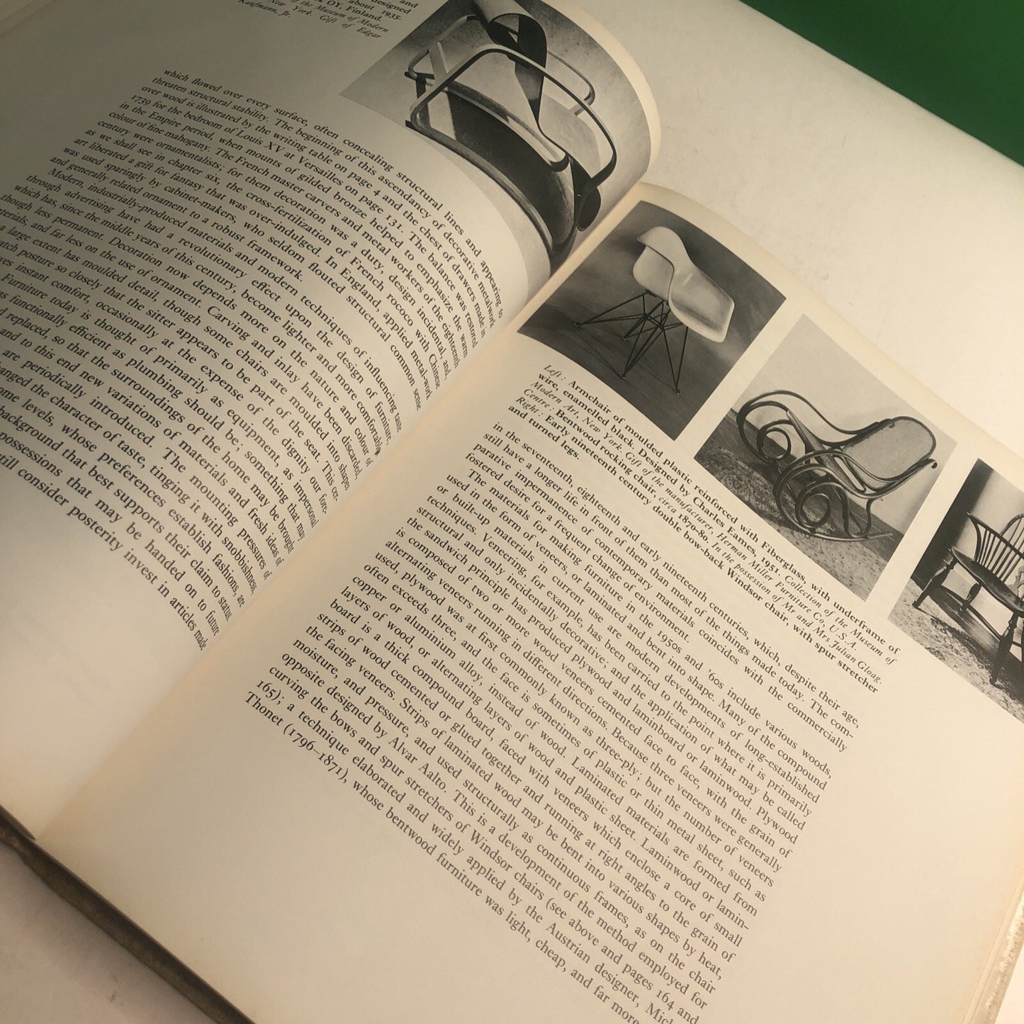 A SOCIAL HISTORY OF FURNITURE DESIGN FROM B.C. 1300 TO A.D. 1960 John Gloag HC
