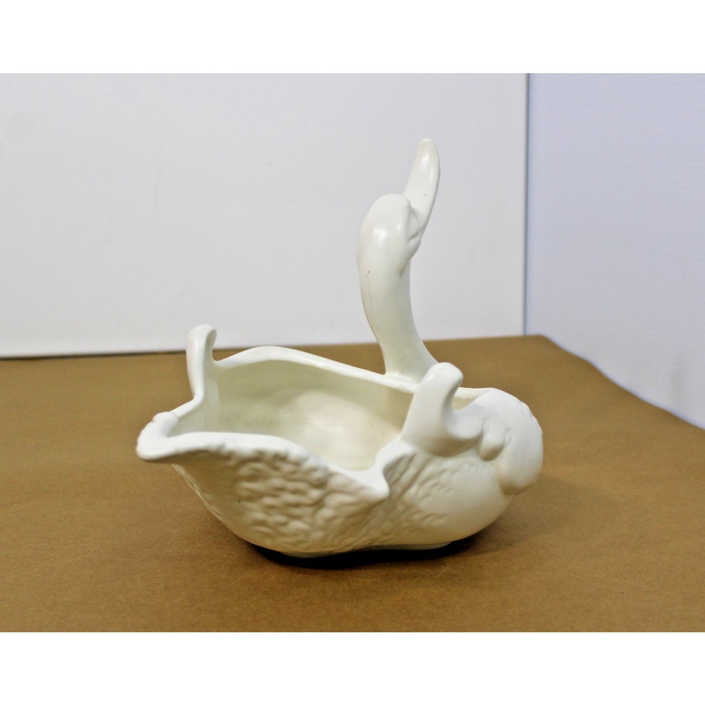 Vintage White Ceramic Swan Planter/ Dish- Hull Pottery USA #23 8.5" x 10.5" x 9"