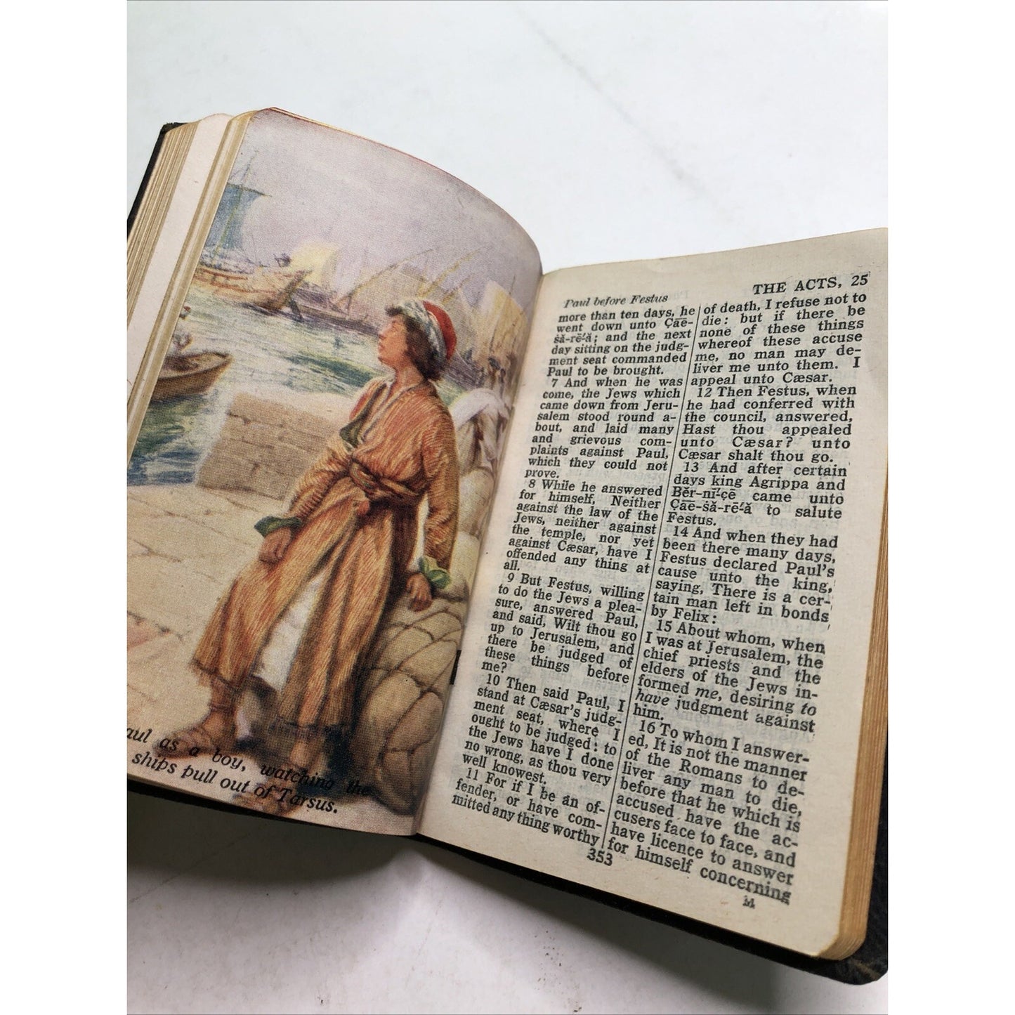 Bible Pocket New Testament Holy Scriptures SC 1943 Illustrated