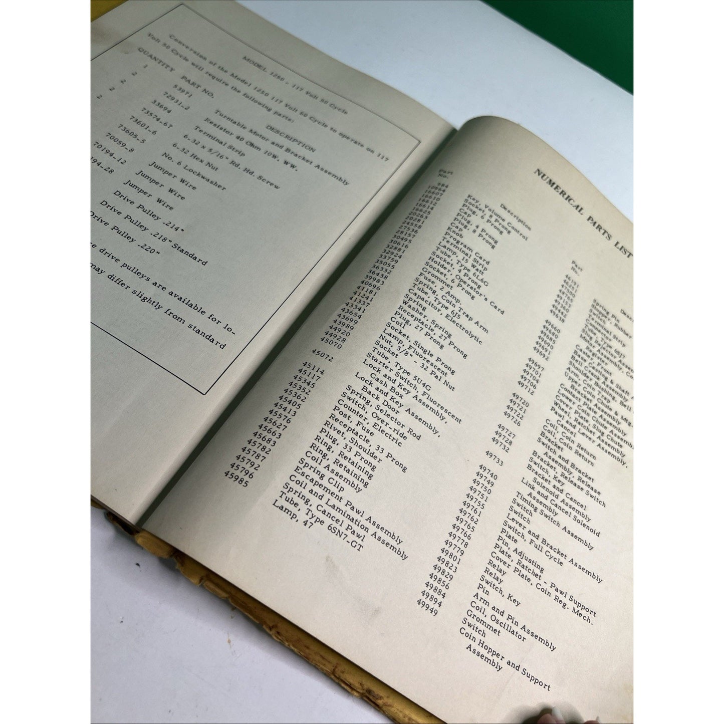 WURLITZER MODEL 1250 Phonograph Service Instructions & Parts Catalog Juke Box