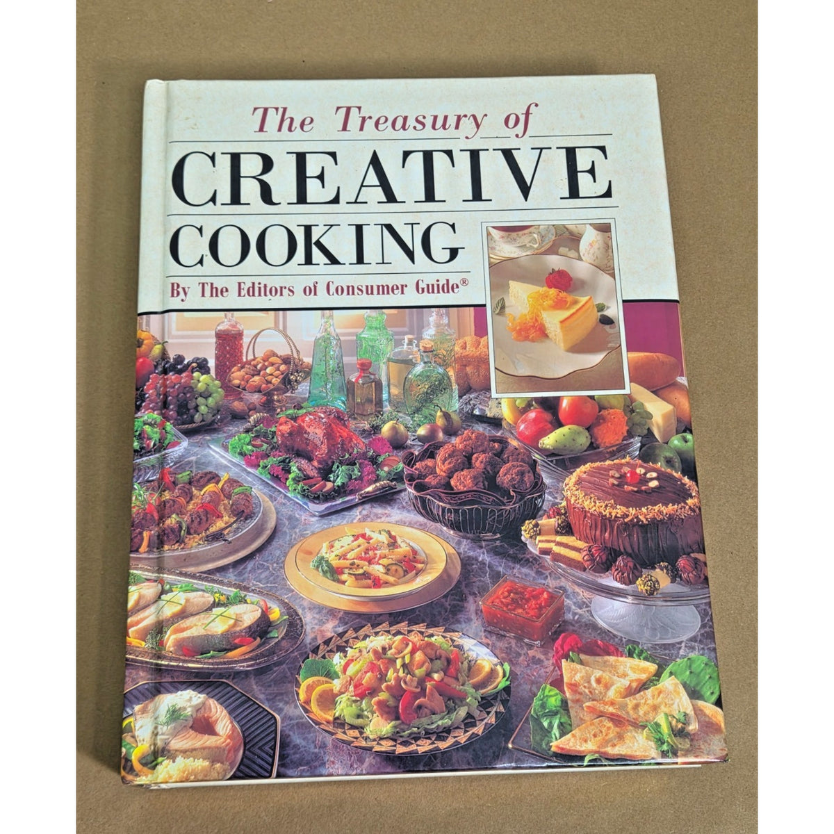 Vintage 1992 Treasury of Creative Cooking Cookbook - Gold Gilded Edges HC VG+