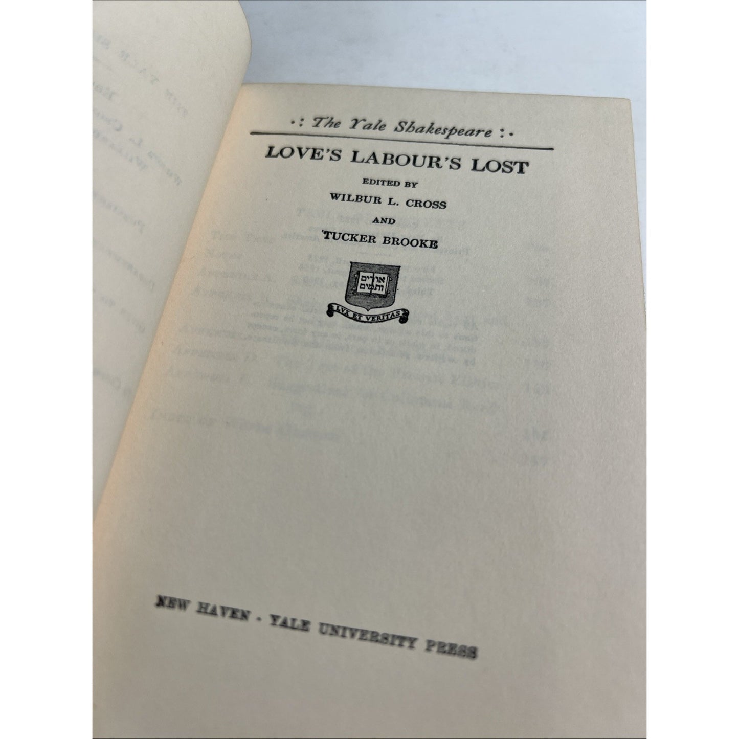 The Yale Shakespeare Hardcover LOVE’S LABOUR’S LOST 1960 3rd Printing