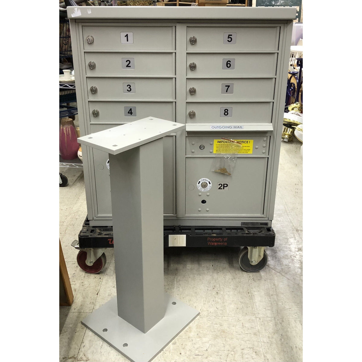 Salsbury Industries Mailbox 8 Slots Private Access Outgoing With Stand