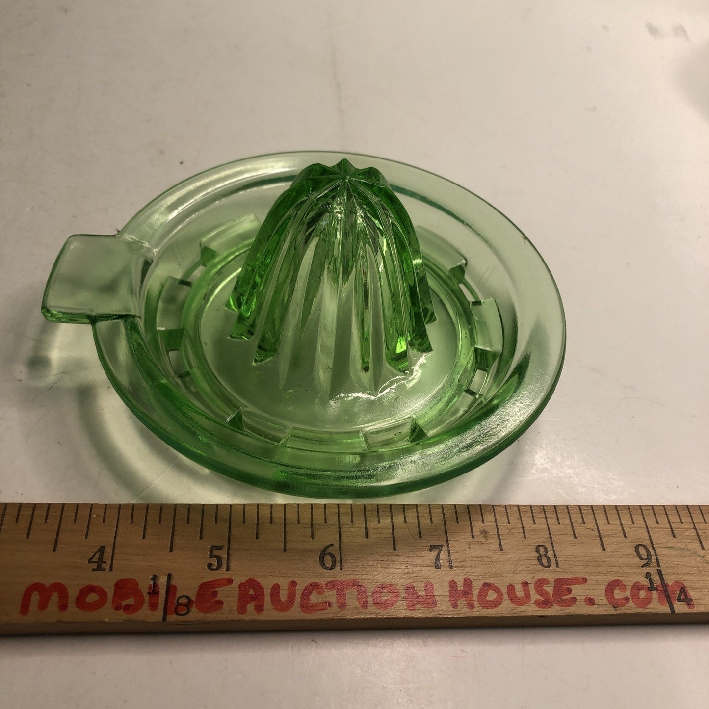 Vintage Green Uranium Glass Citrus Reamer Juice Extractor 5.75 INCH Glows UV