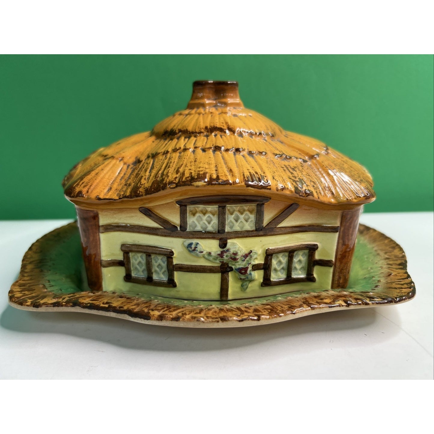 J Shaw & Sons Burlington Ware England "Devon Cobb" Cottage Butter Dish w/Lid
