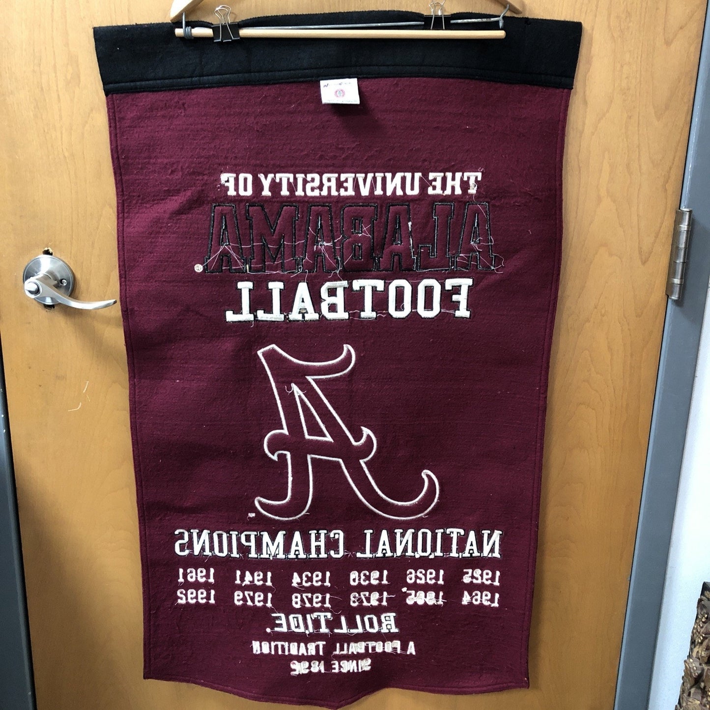 VINTAGE University Of Alabama Football National Champions Wool Banner 38”x23”