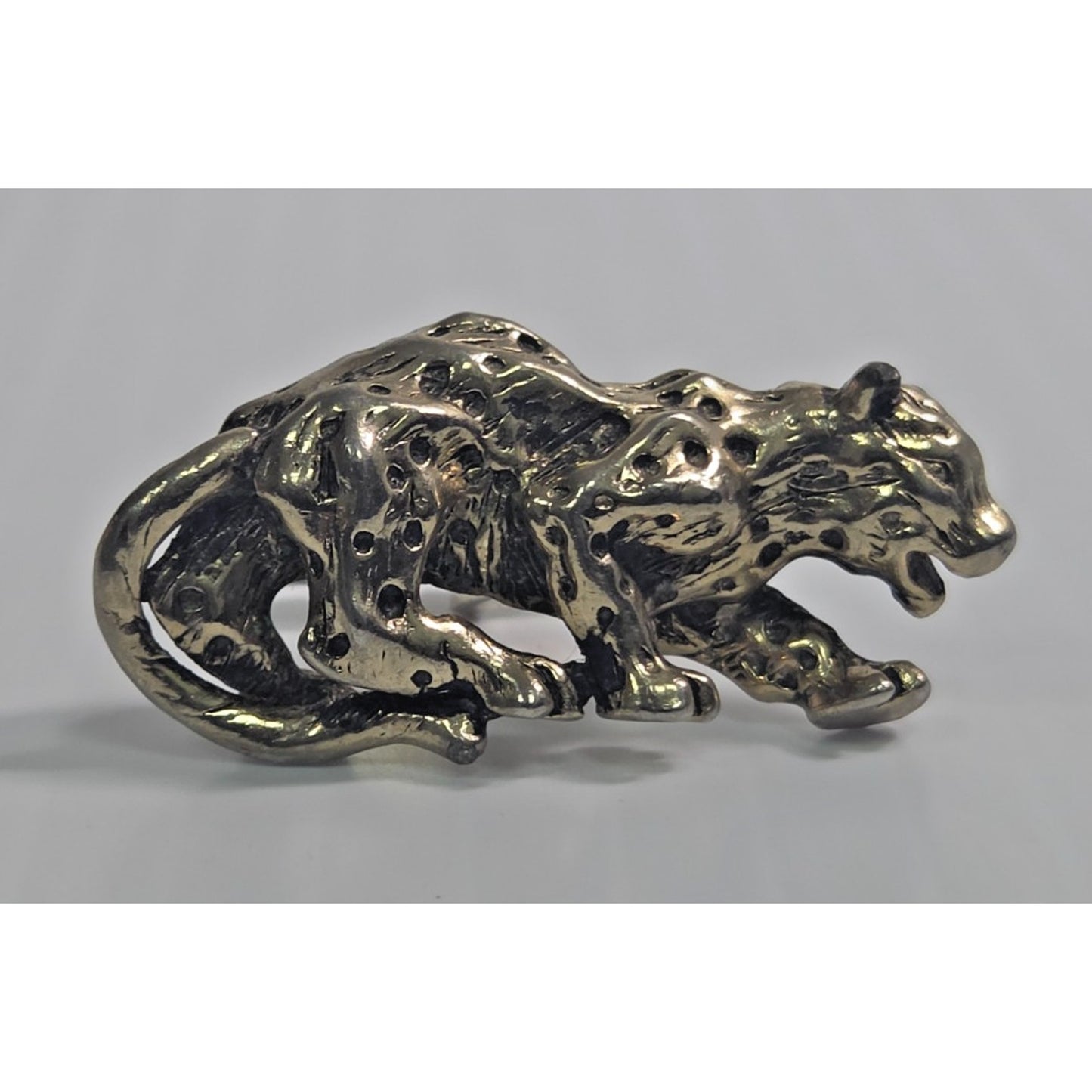 Vintage Signed SWANK Goldtone Leopard Cufflinks 1.5"W High-Relief Artisan Design