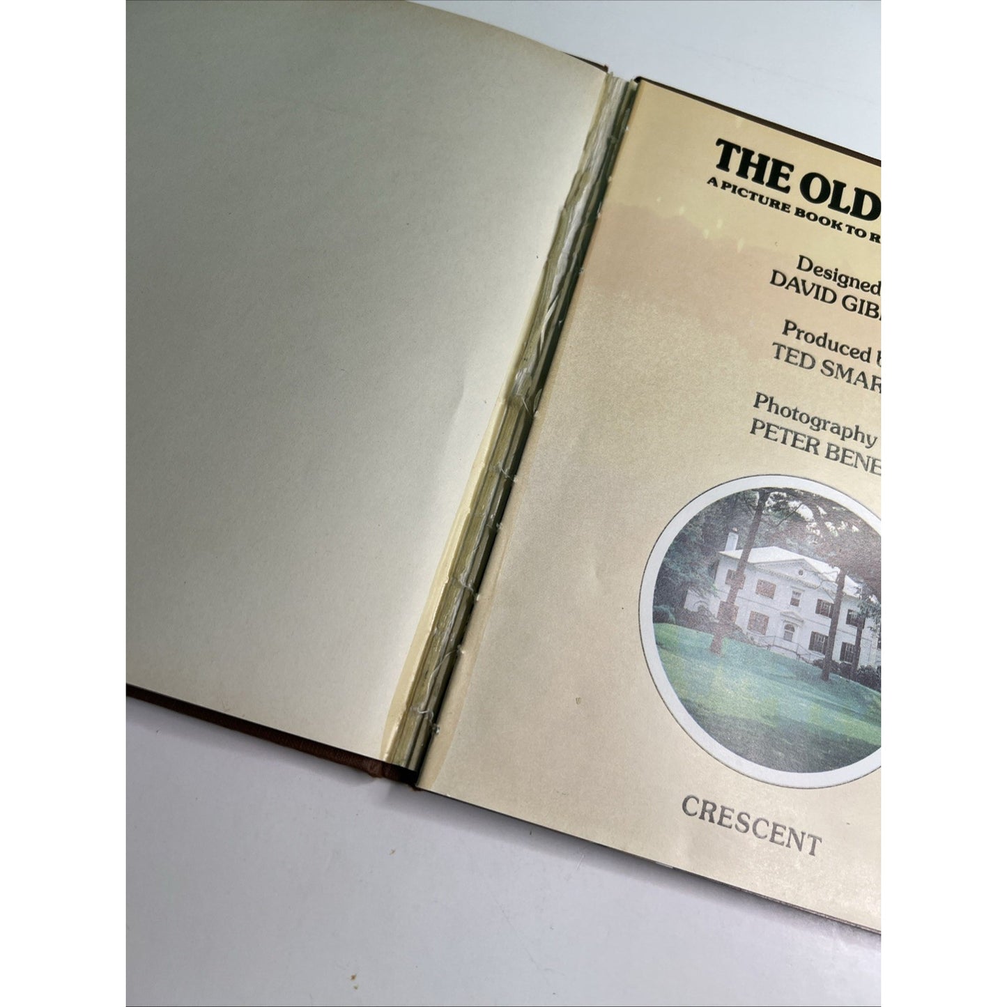 The Old South - A Picture Book To Remember Her By - Crescent - 1979 - HC with DJ