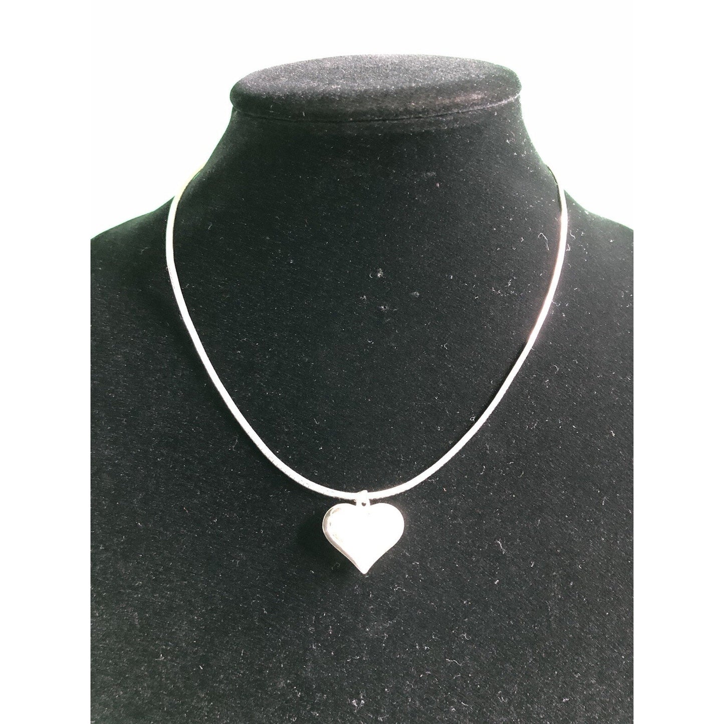 Vintage 17” Sterling Silver Chain With Puffed Molded Heart Pendant Italy 925
