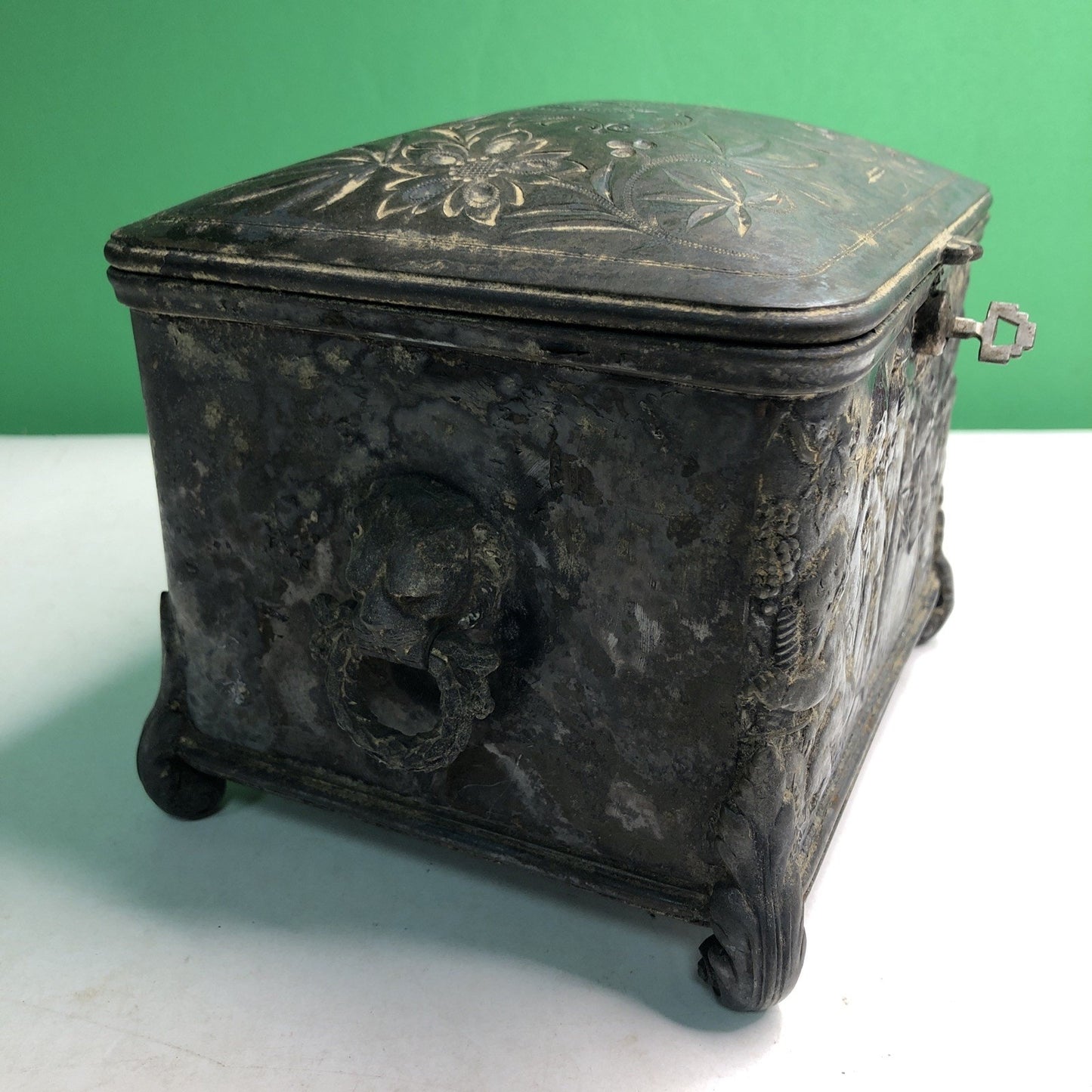 Antique Reed & Barton Silverplate Humidor #130 Cherubs With Key Monogrammed Top