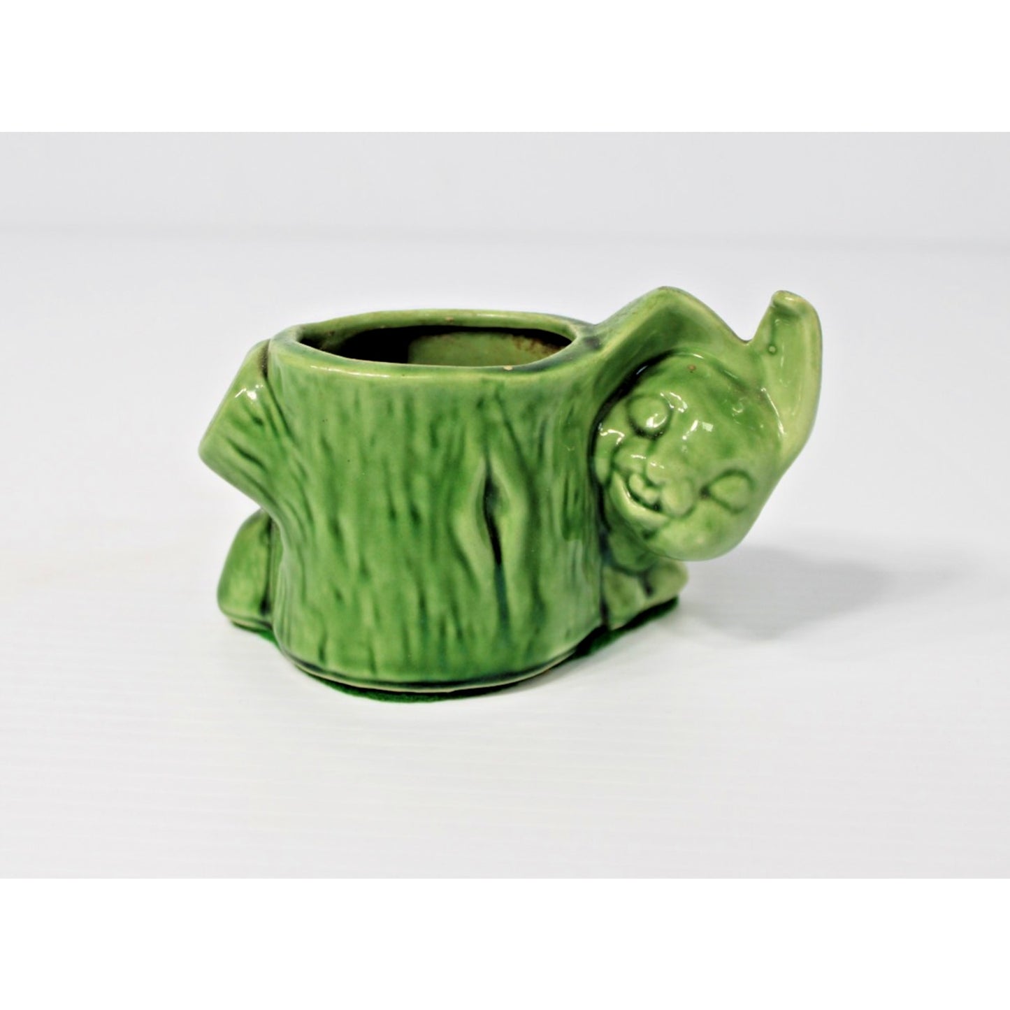 Kitschy Vintage Shawnee Rabbit Bunny Tree Stump Green Ceramic Planter USA 606