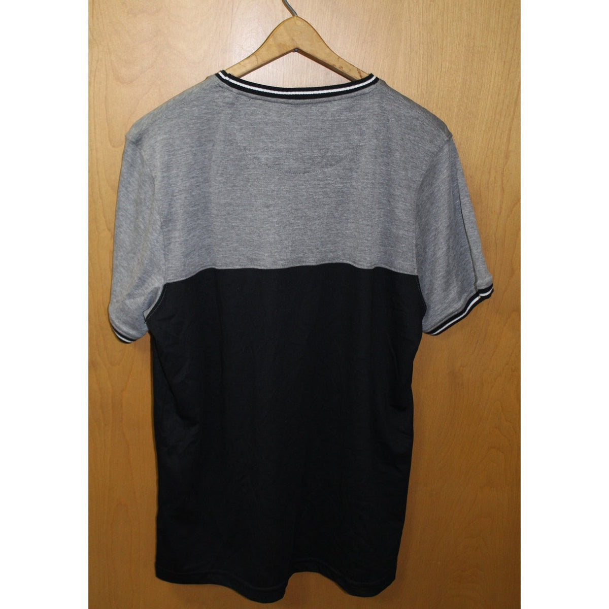 Denim & Flower Ricky Singh Men's XL Colorblock Grey Black Crewneck T-Shirt